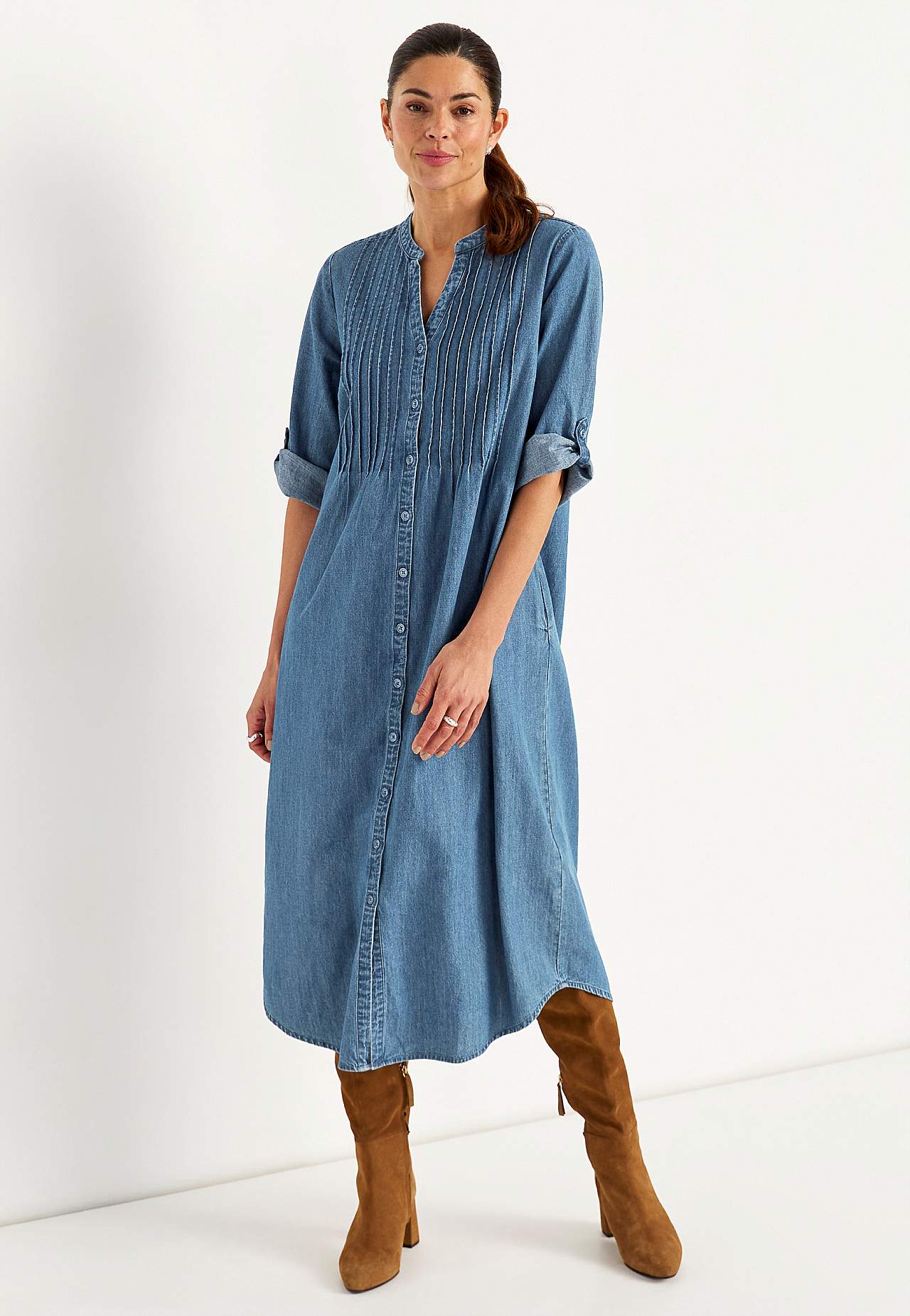 Denimkjole i lett denim med lommer
