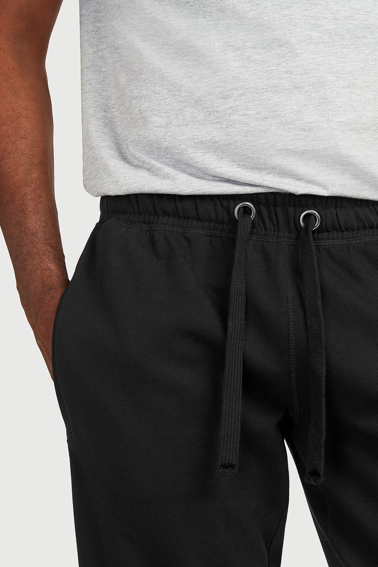 Sweatshirt pants with elastic at the leg ends
