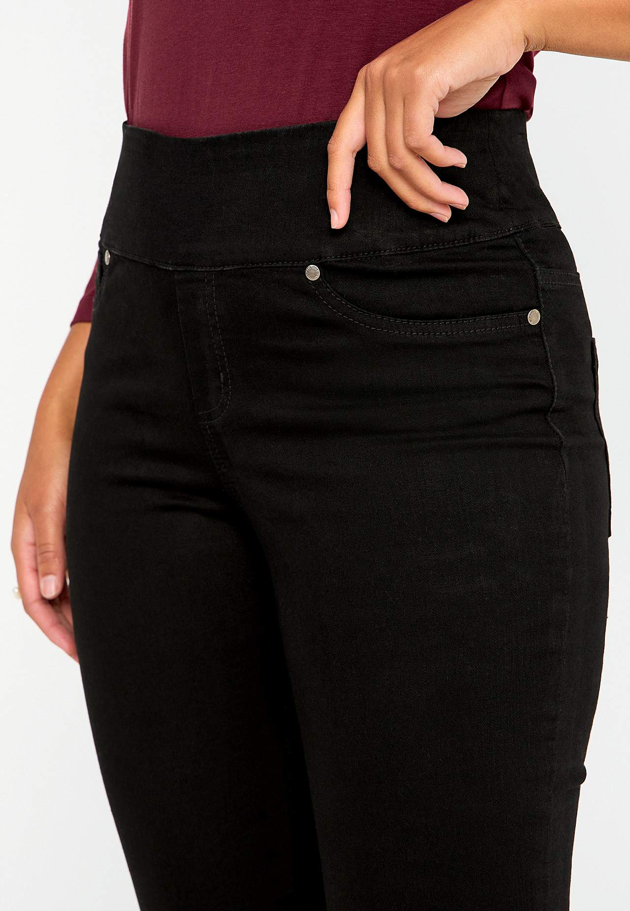 Stretchy jeggings with high elasticized waist