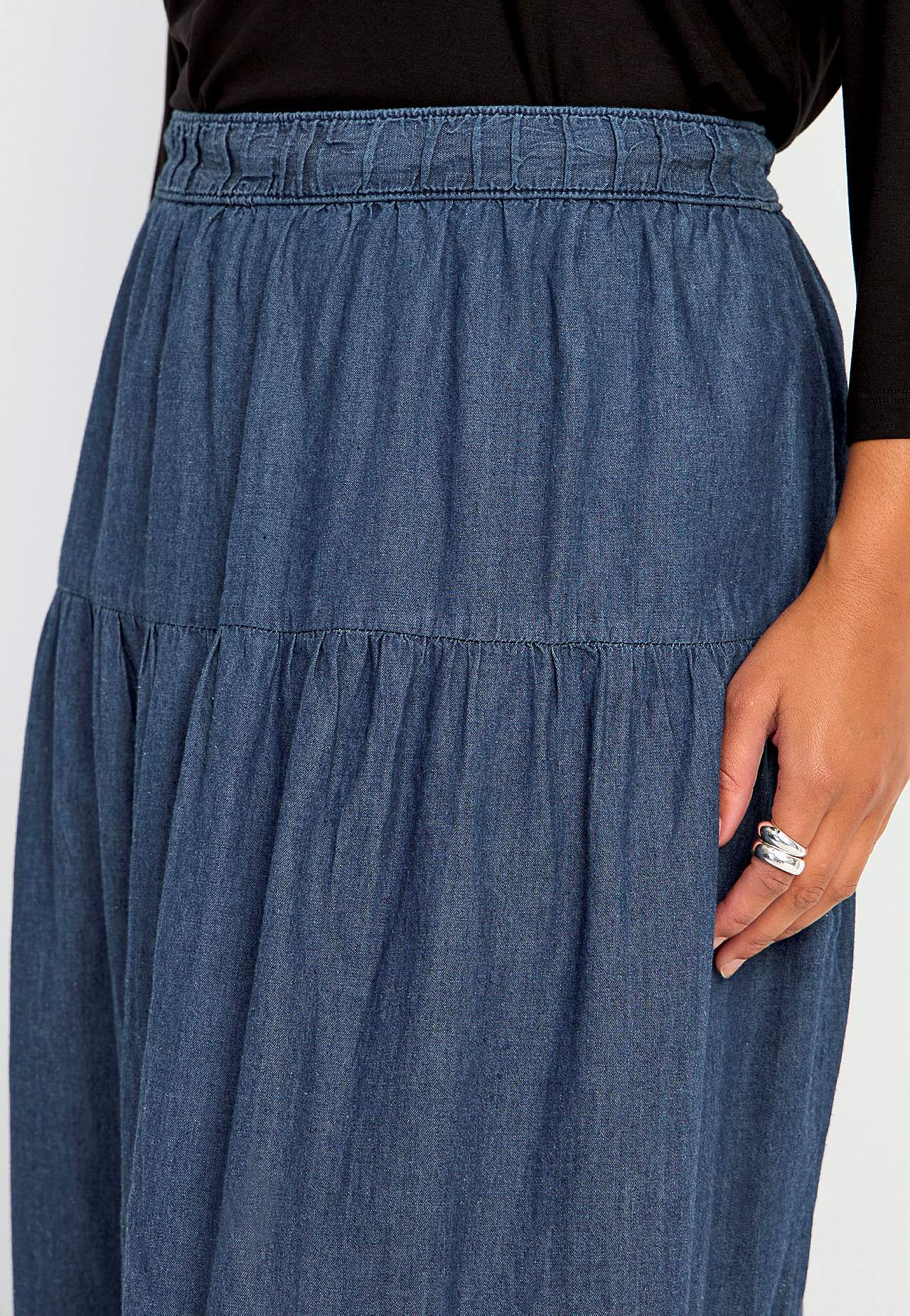 Frill skirt in denim