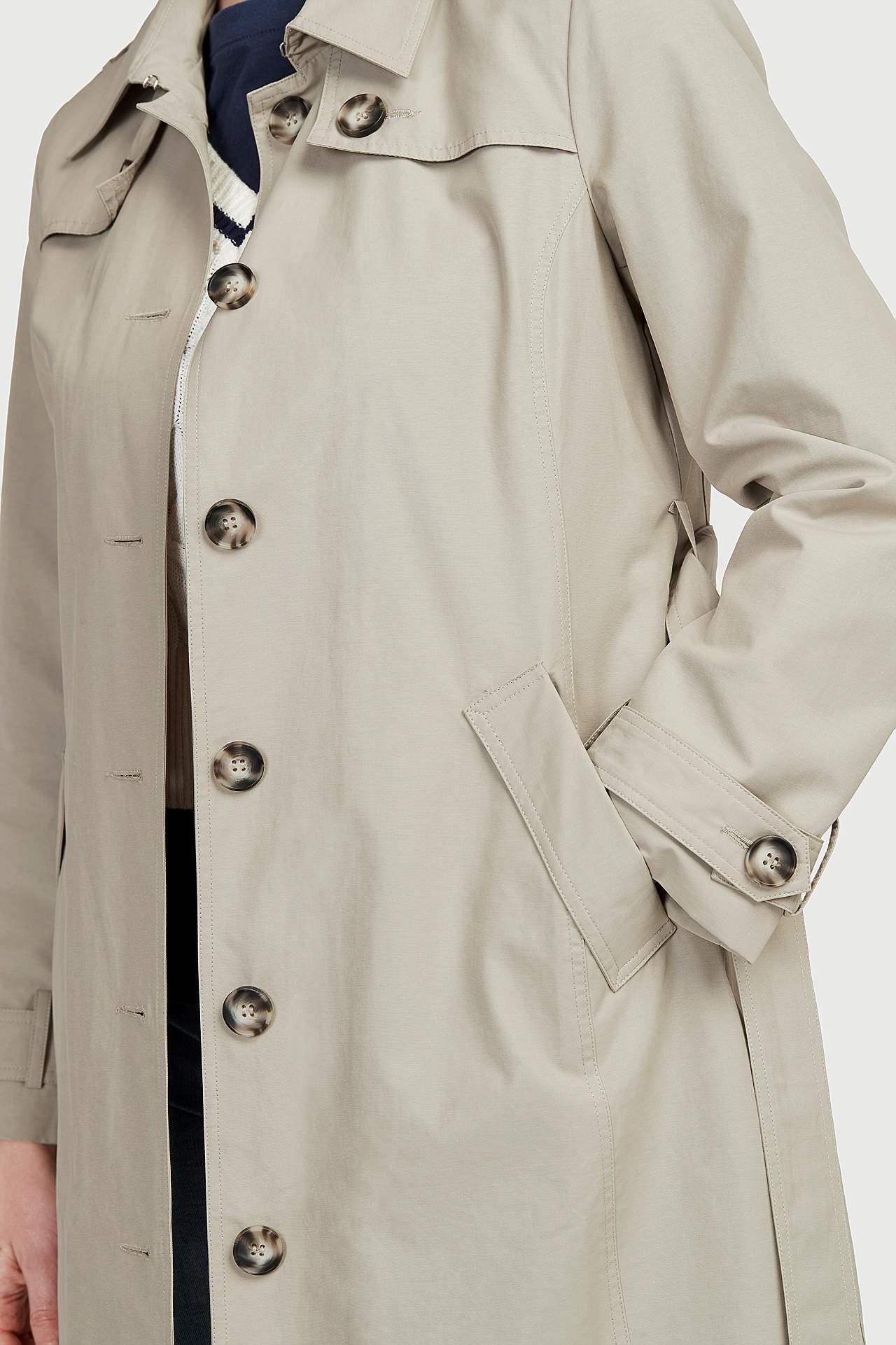 Trenchcoat Tea 