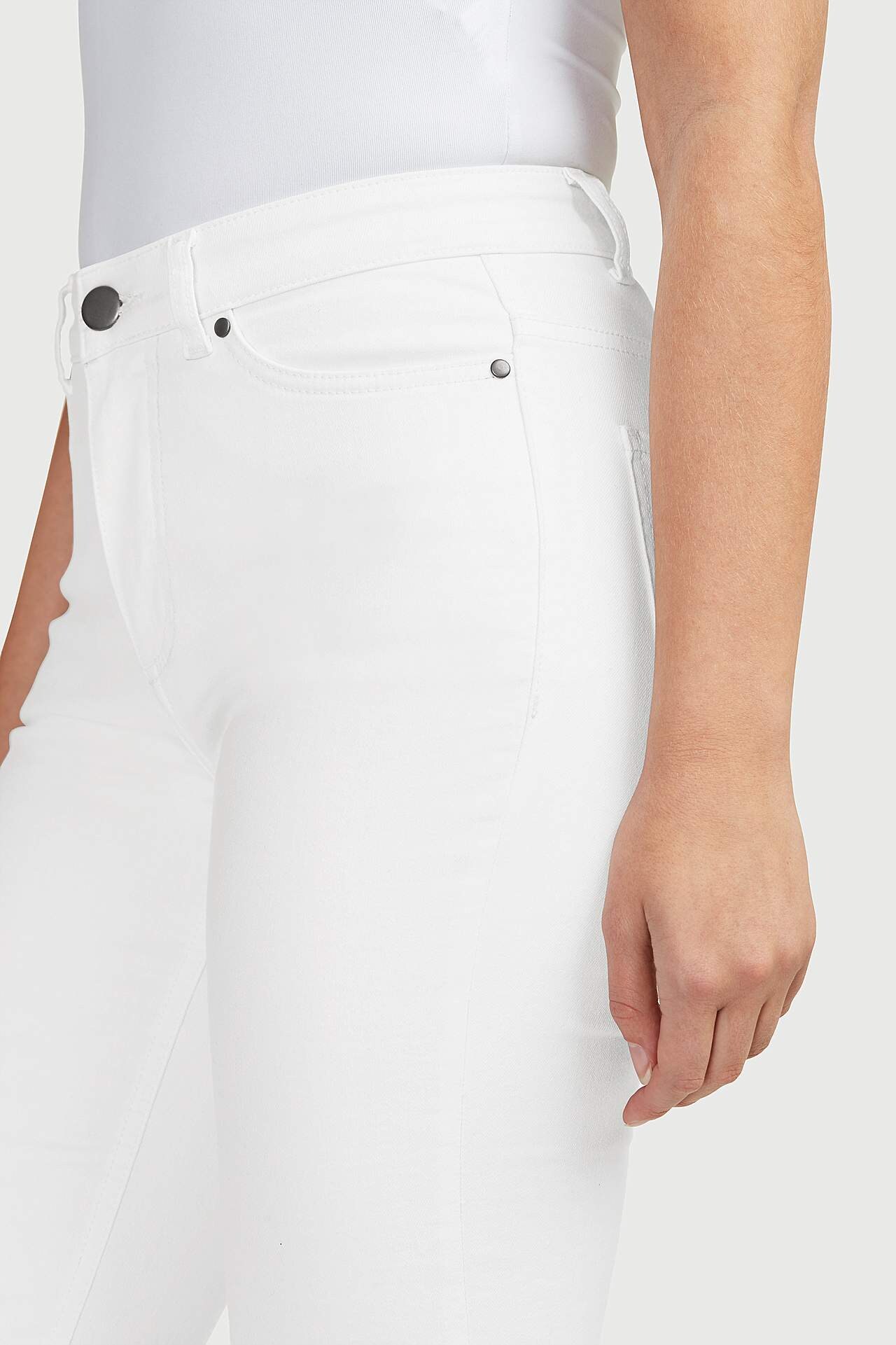 Straight jeans with five-pocket design Linnea