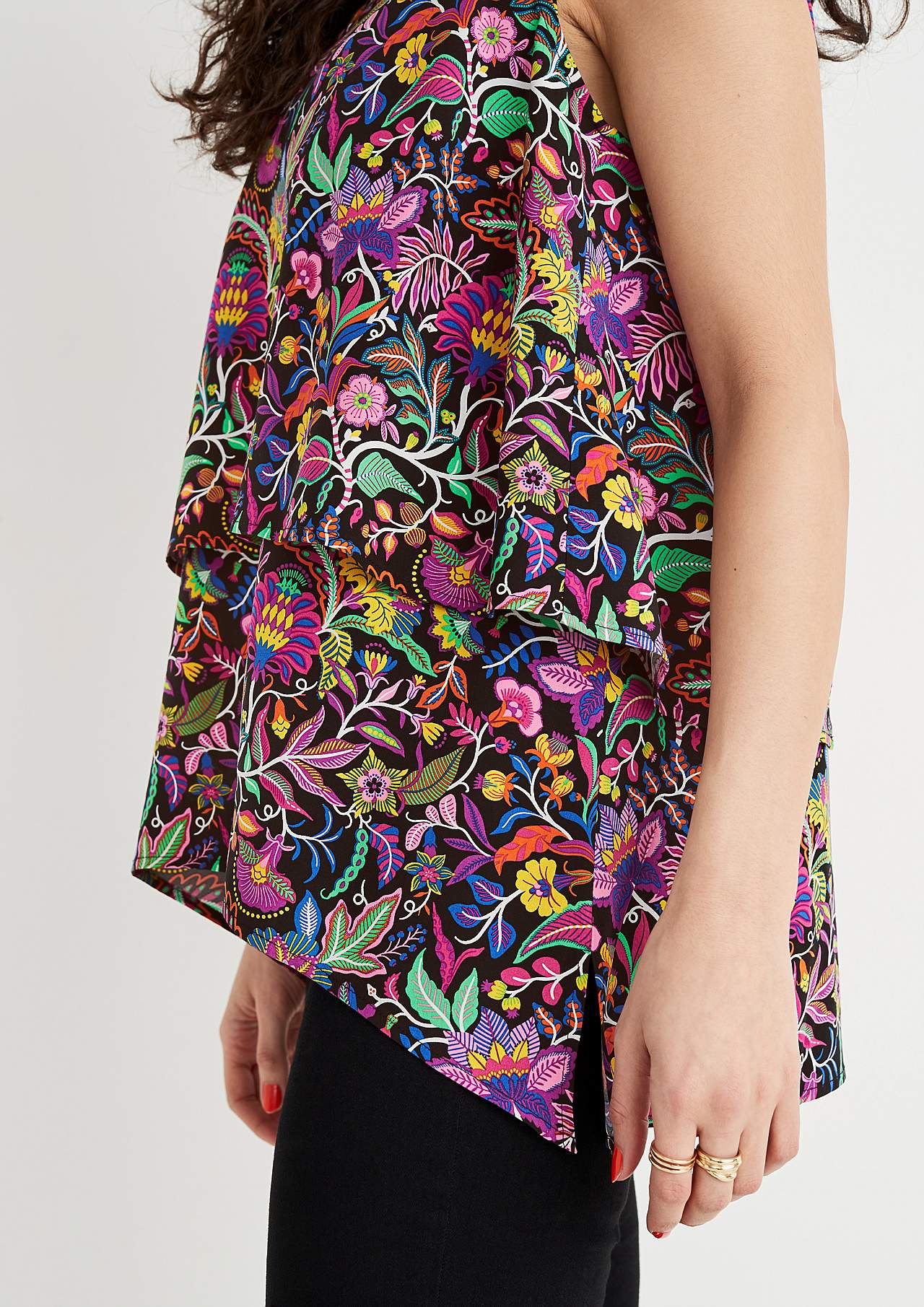 Patterned, two-in-one blouse