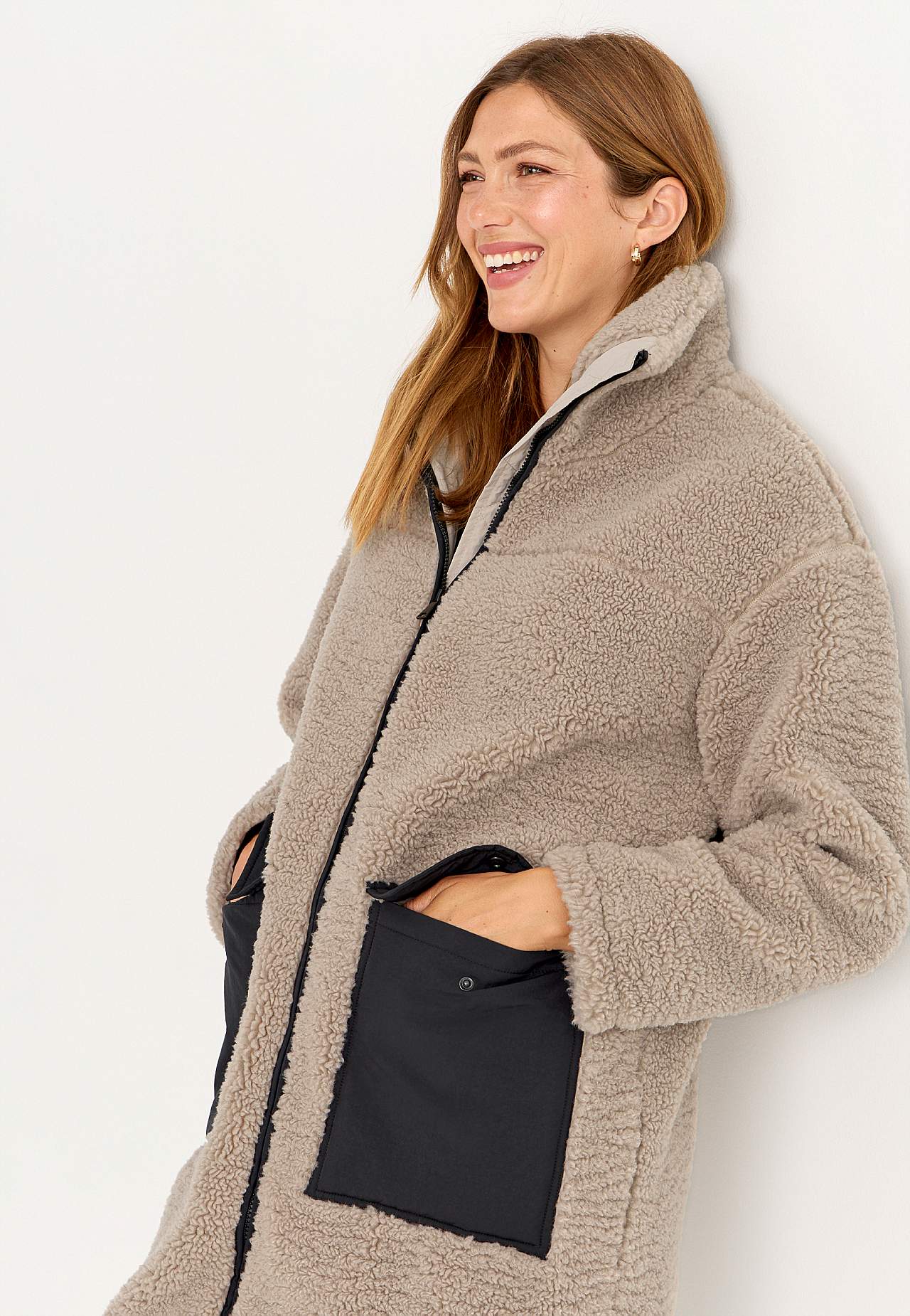 Pile jacket with high collar