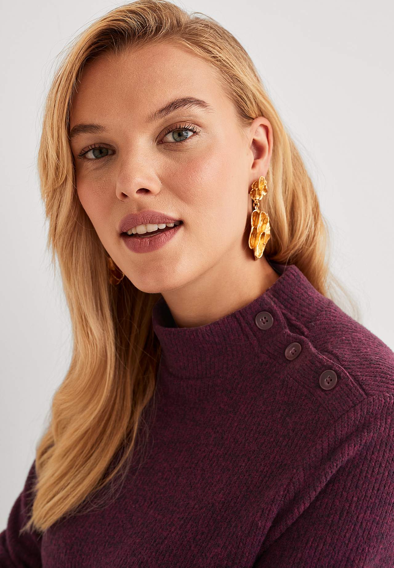 Soft tunic with turtleneck
