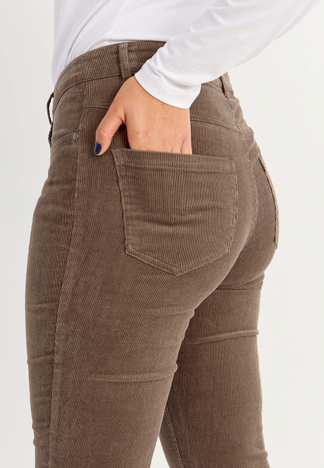 Stretchy corduroy trouser