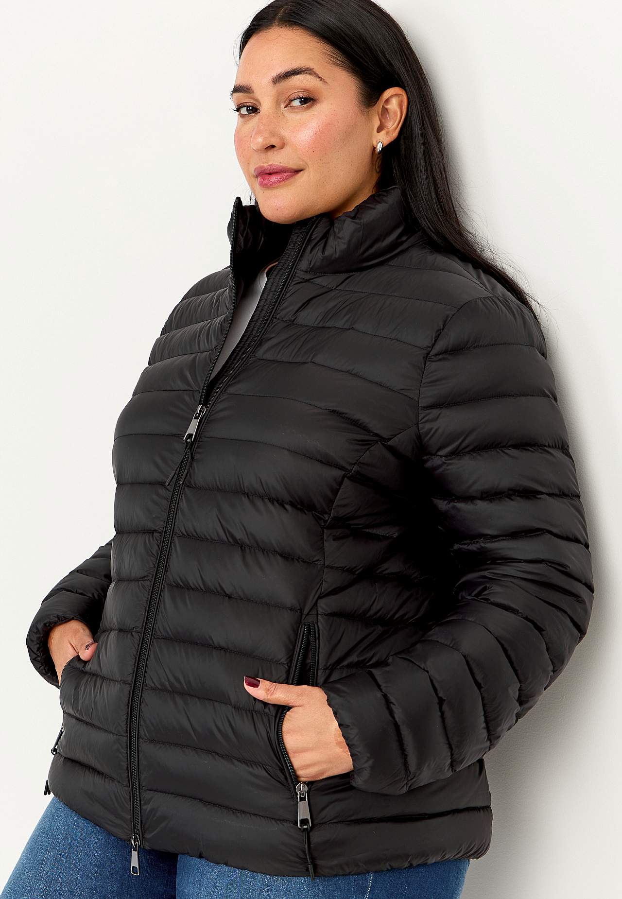 Lightweight jacket in down