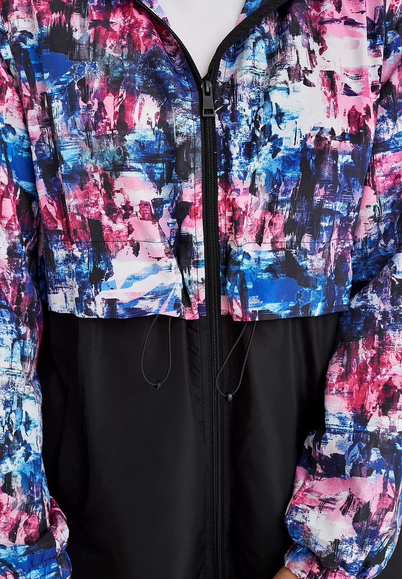 Patterned windbreaker