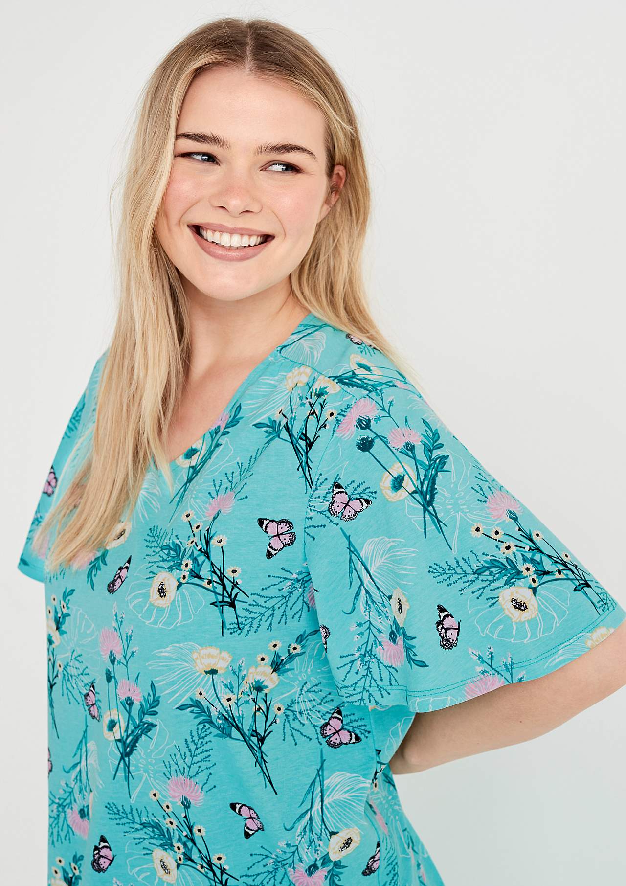 Short-sleeved nightdress Anne