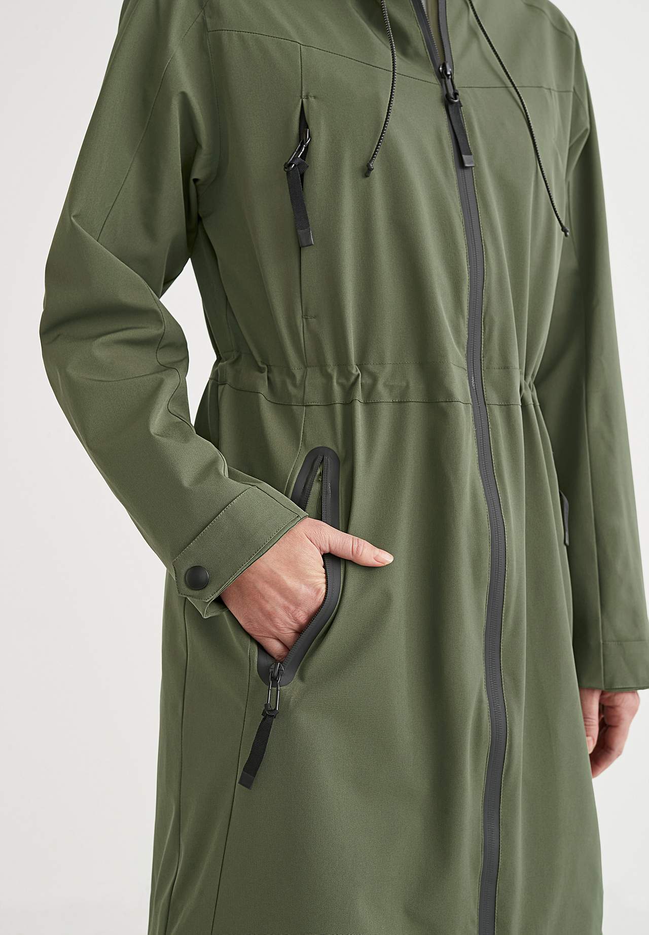 Wind- and water-repellent jacket Cloudia
