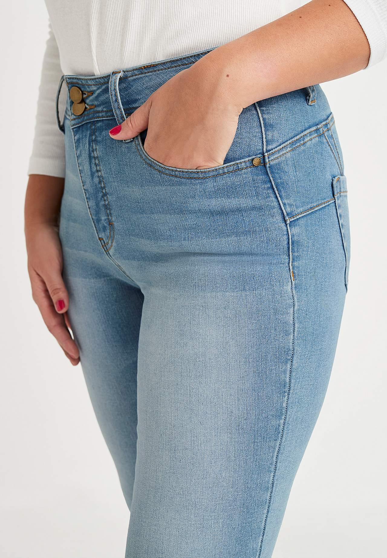 Shaping jeans with bootcut and superstretch