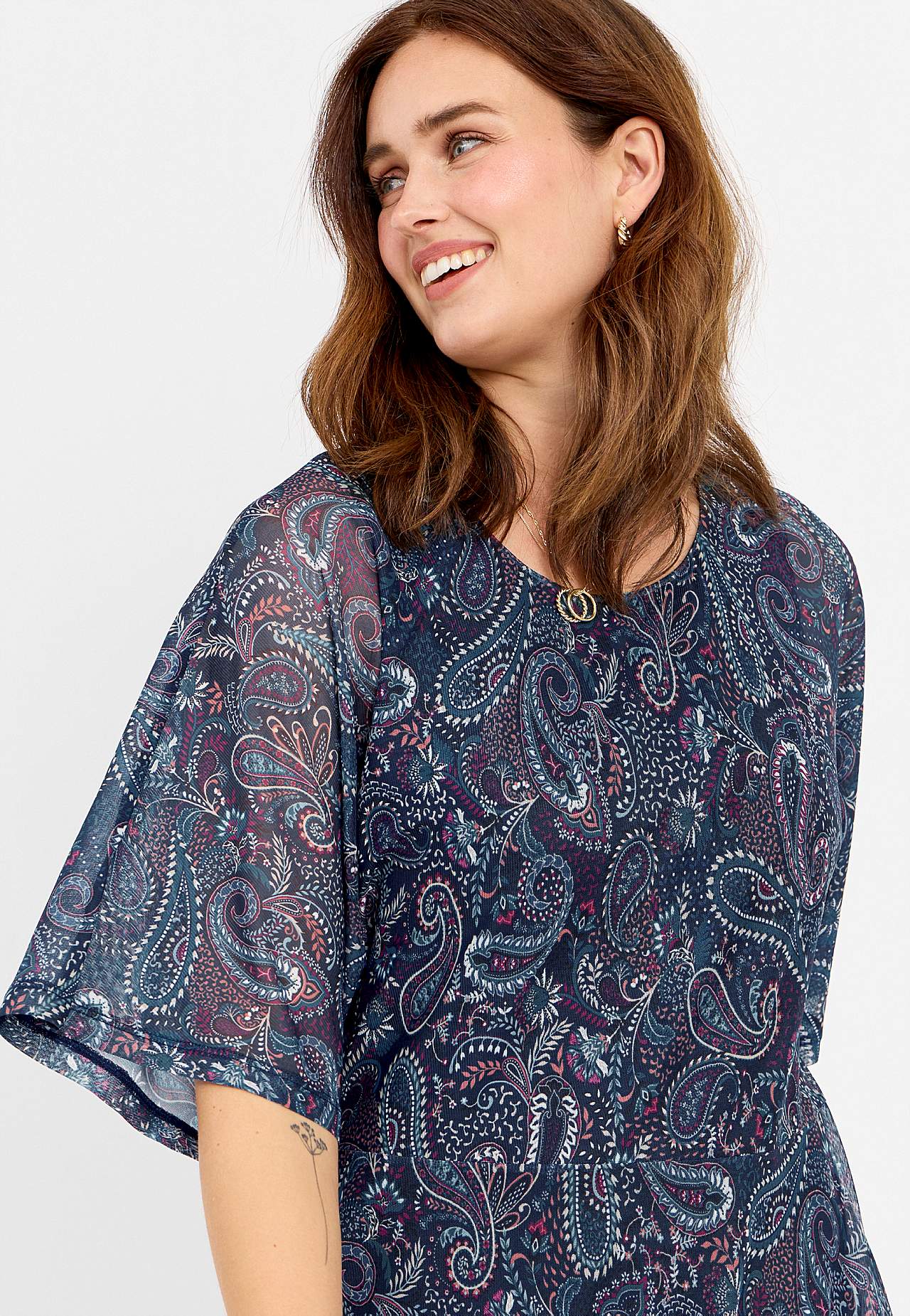 Jersey dress in mesh