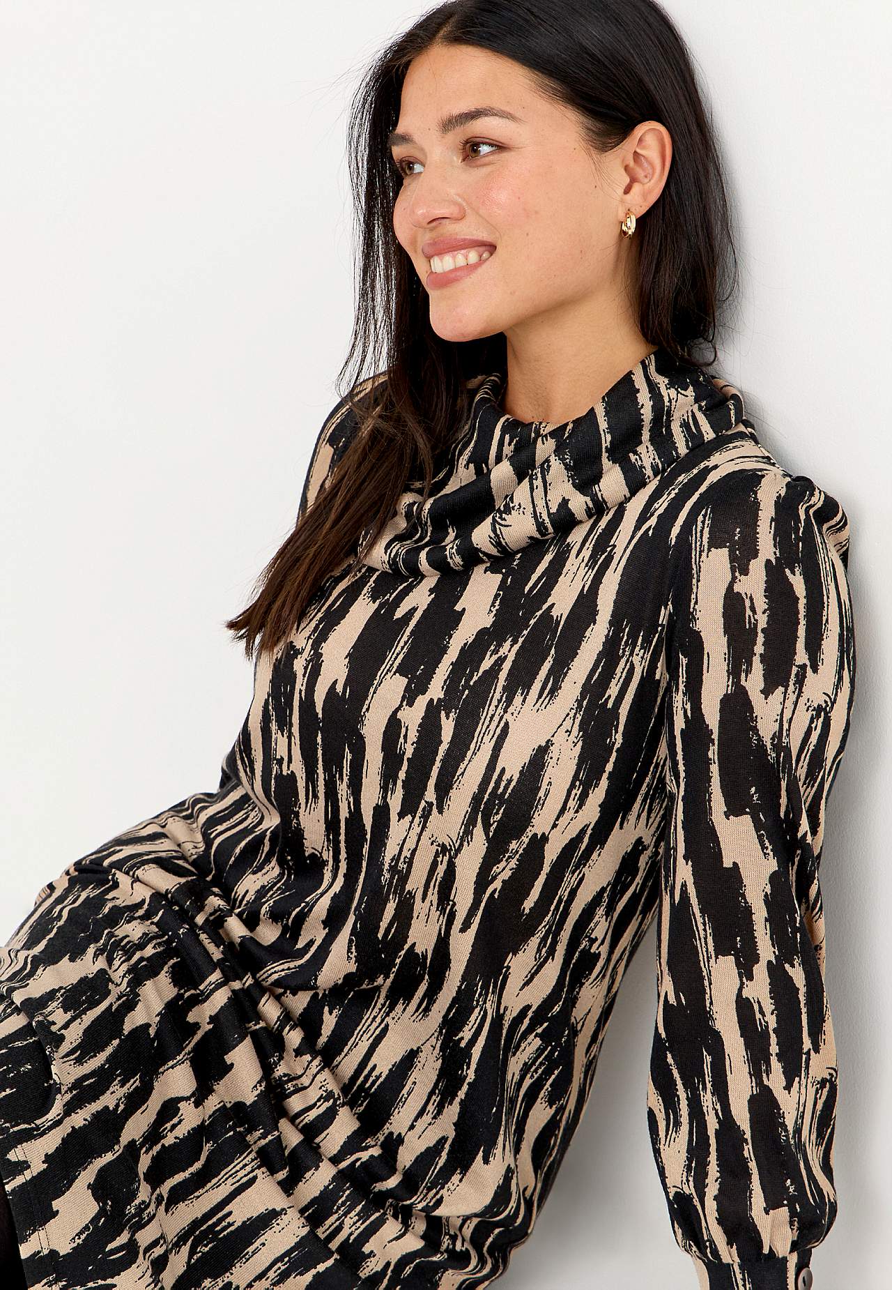 Patterned, knee-length jersey dress