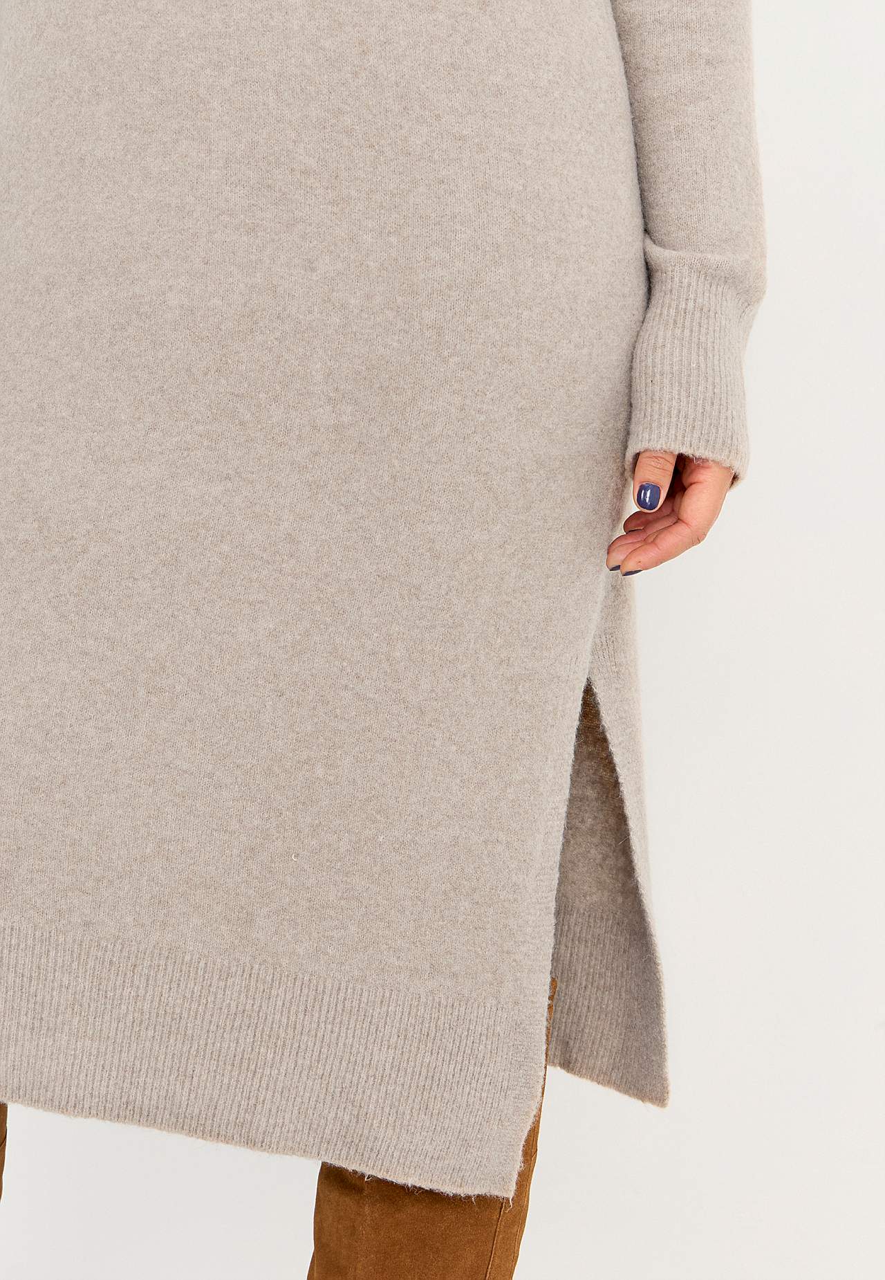 Knitted, soft dress
