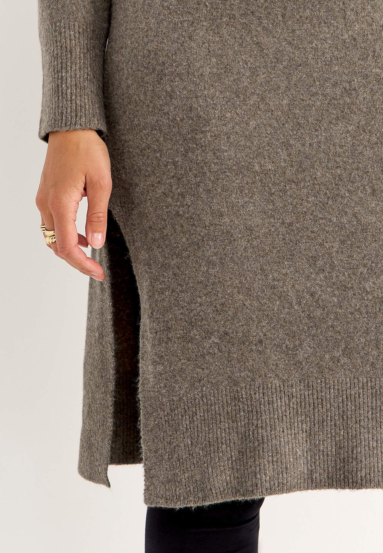 Knitted, soft dress