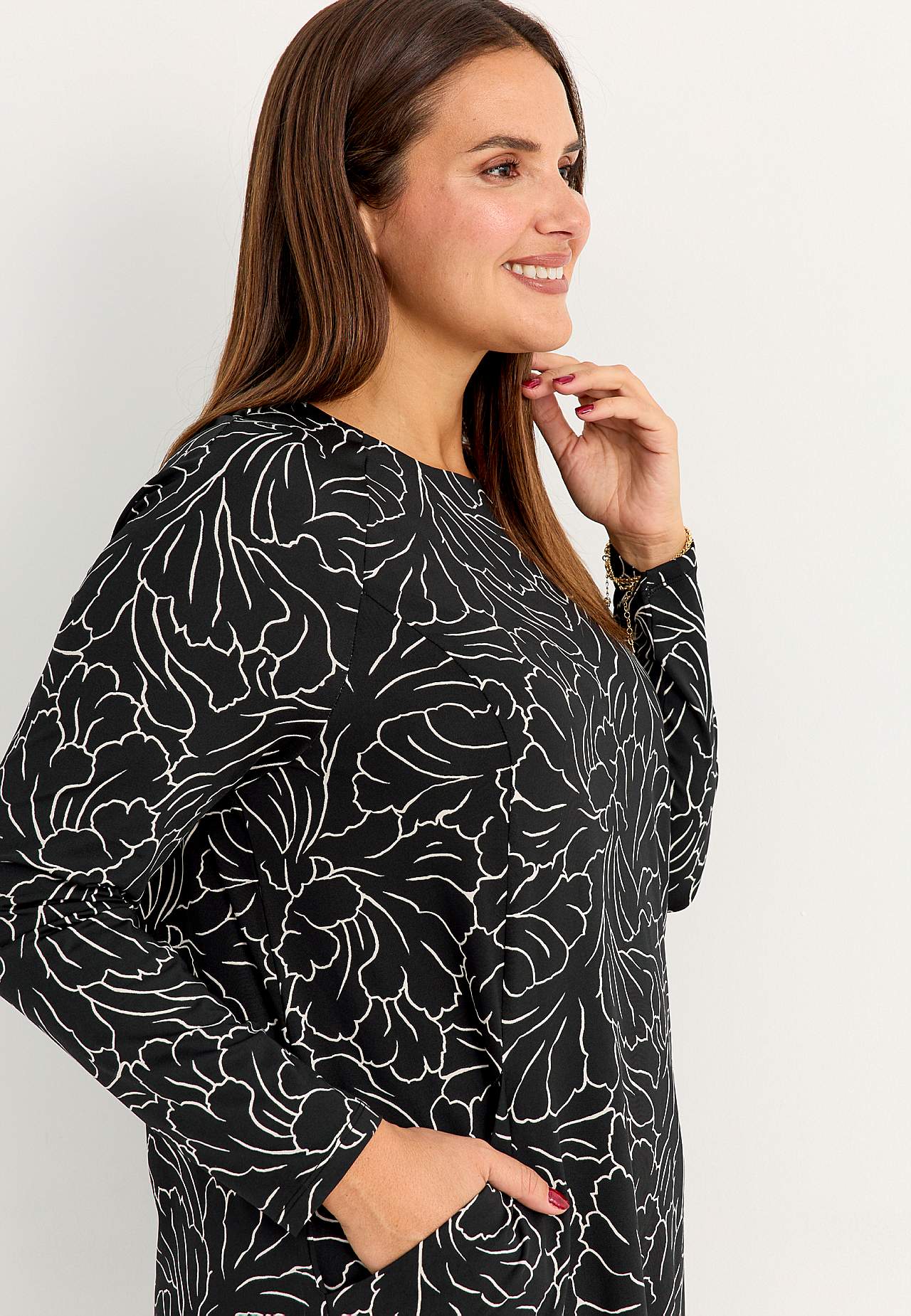 Patterned jersey dress with pockets