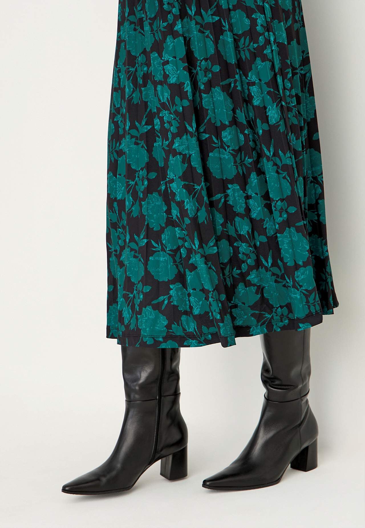 Pleated, patterned jersey dress Christina