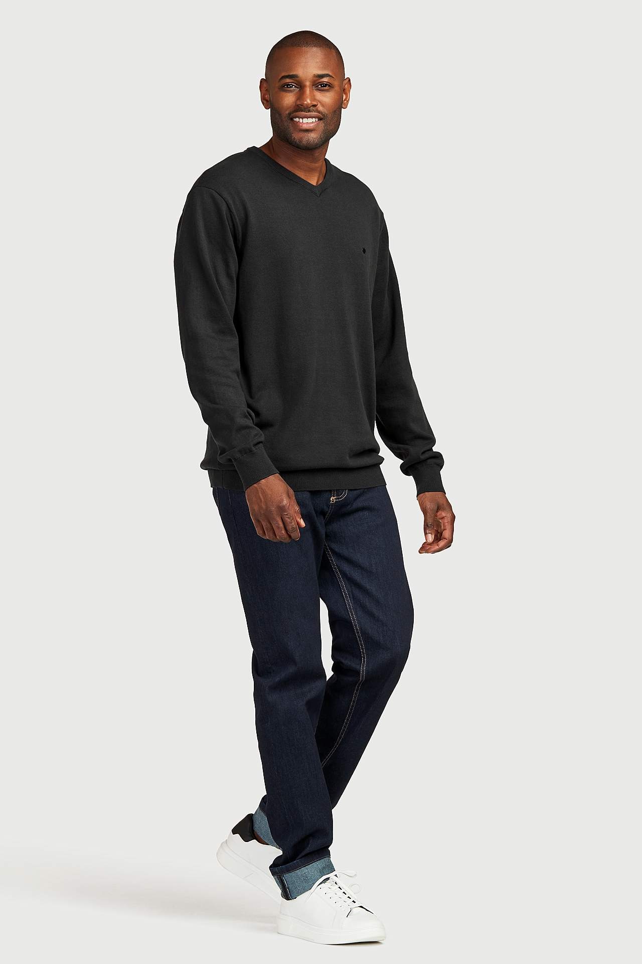 Long-sleeved jumper with v neckline