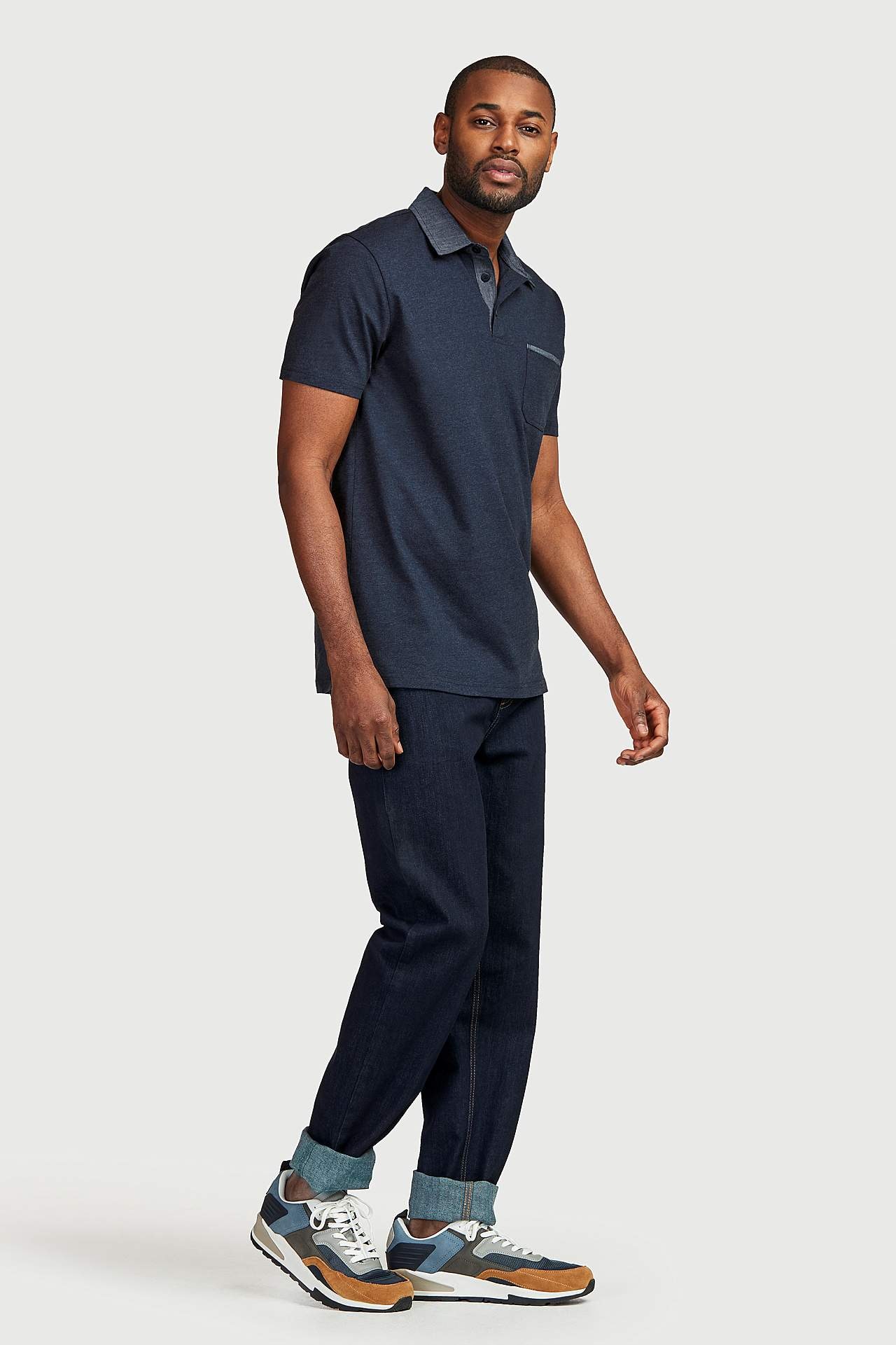 T-shirt with collar