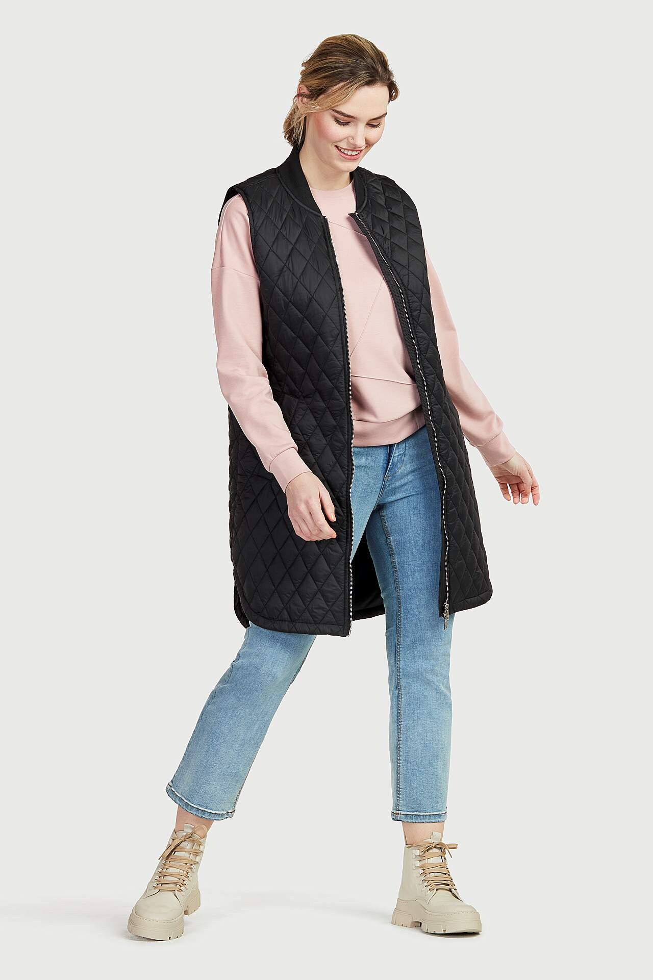 Quilted, long waistcoat