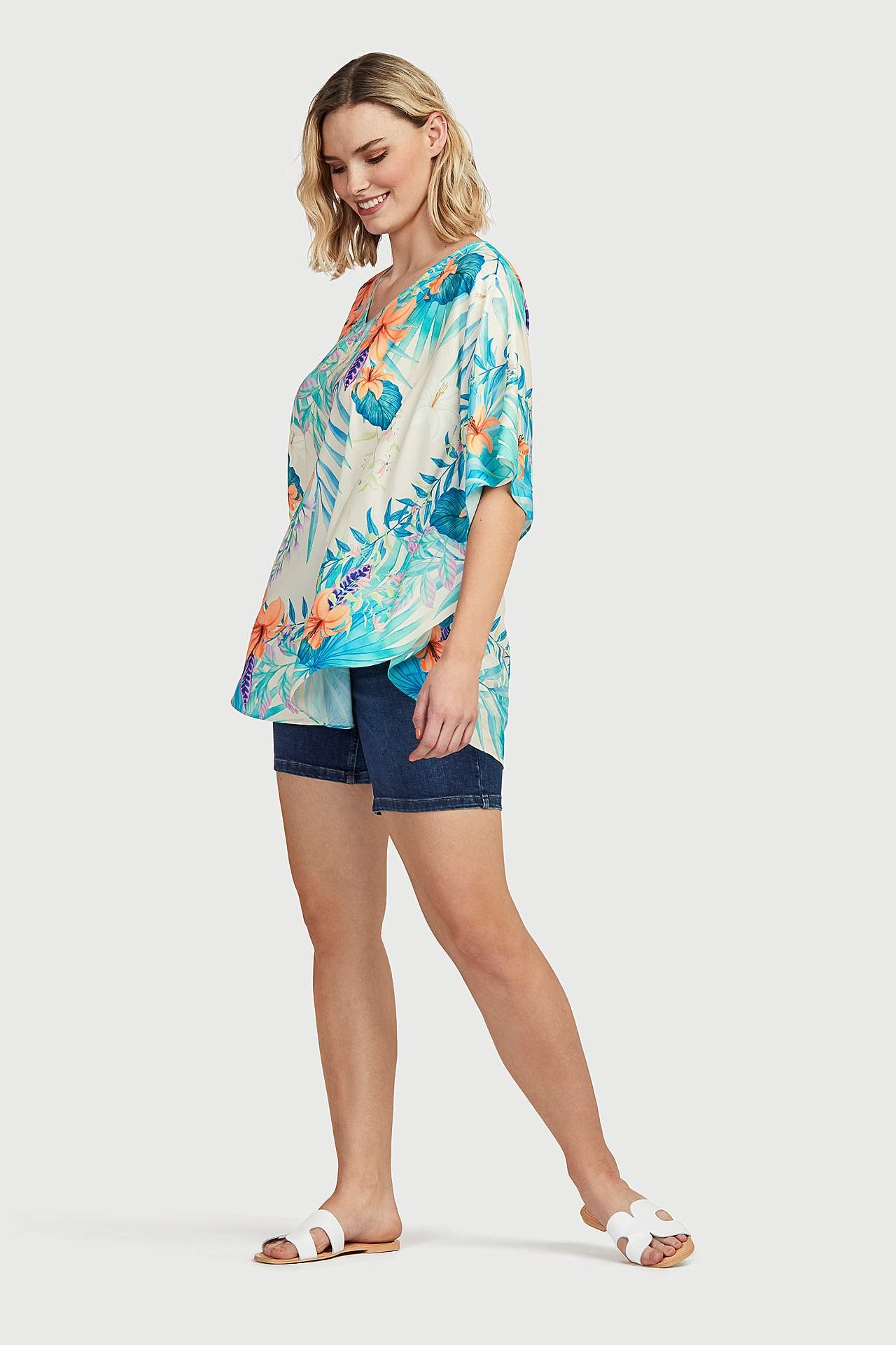 Tunic with butterfly sleeves York