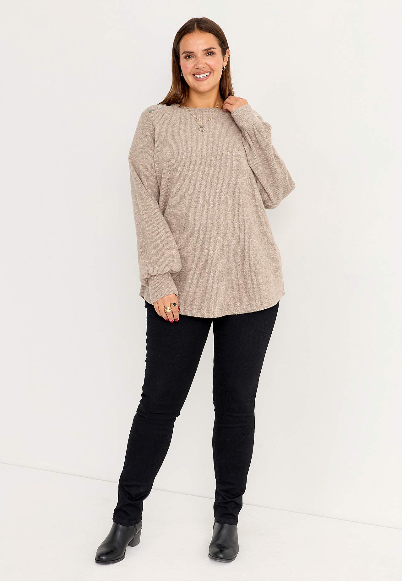 Knitted, soft jumper Beata