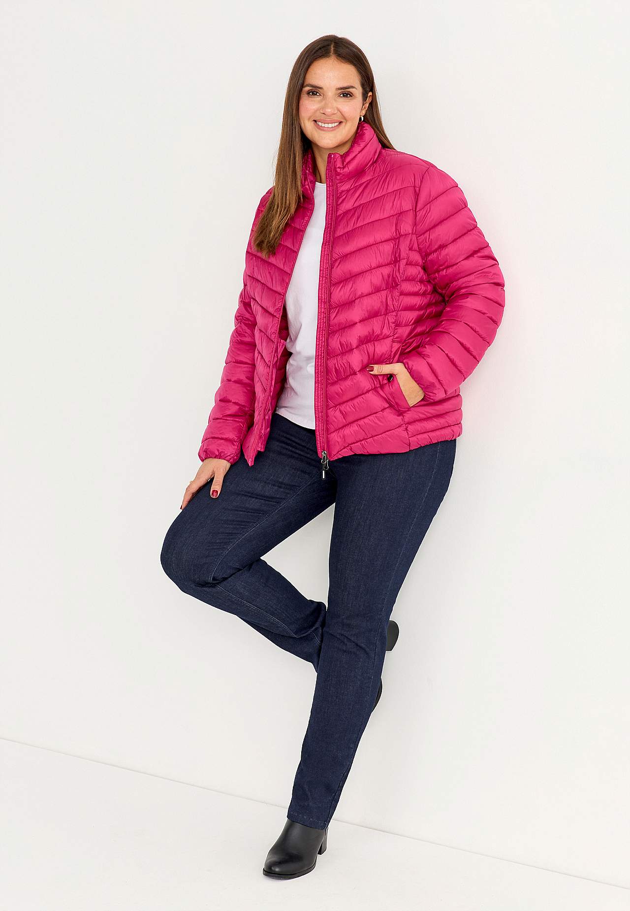 Practical, stylish lightweight jacket
