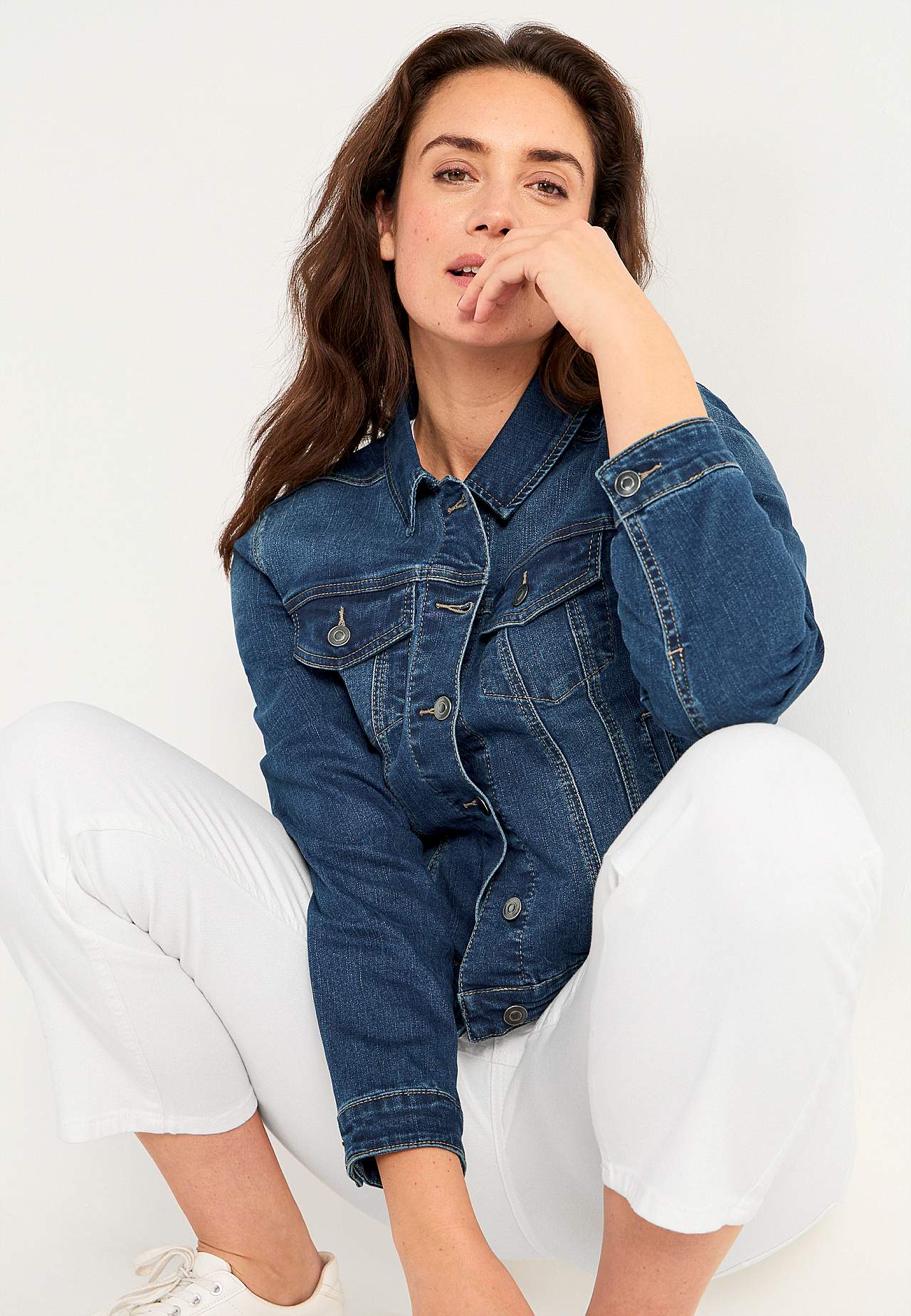 Denim jacket with stretch
