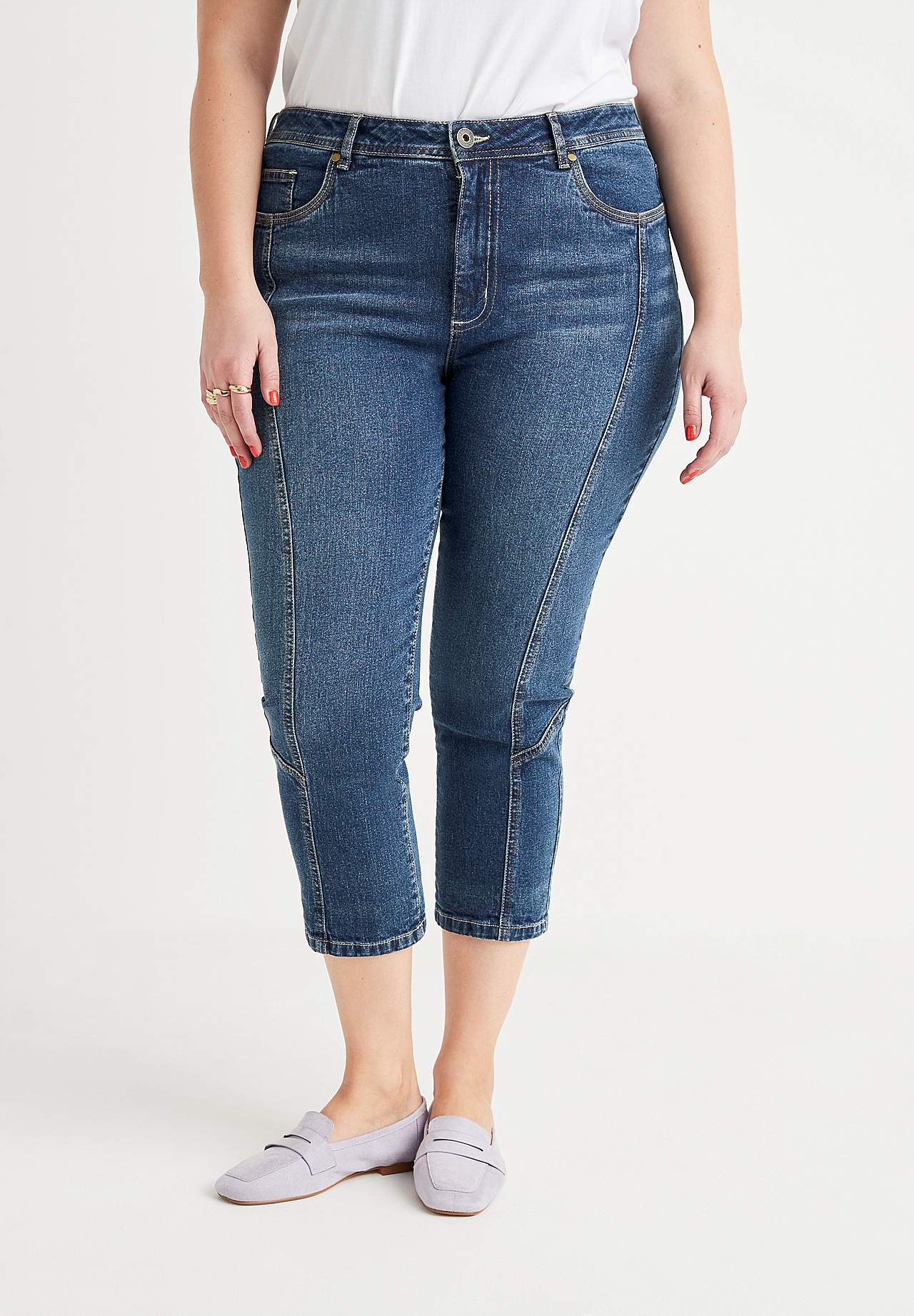 Crop jeans with five-pocket design