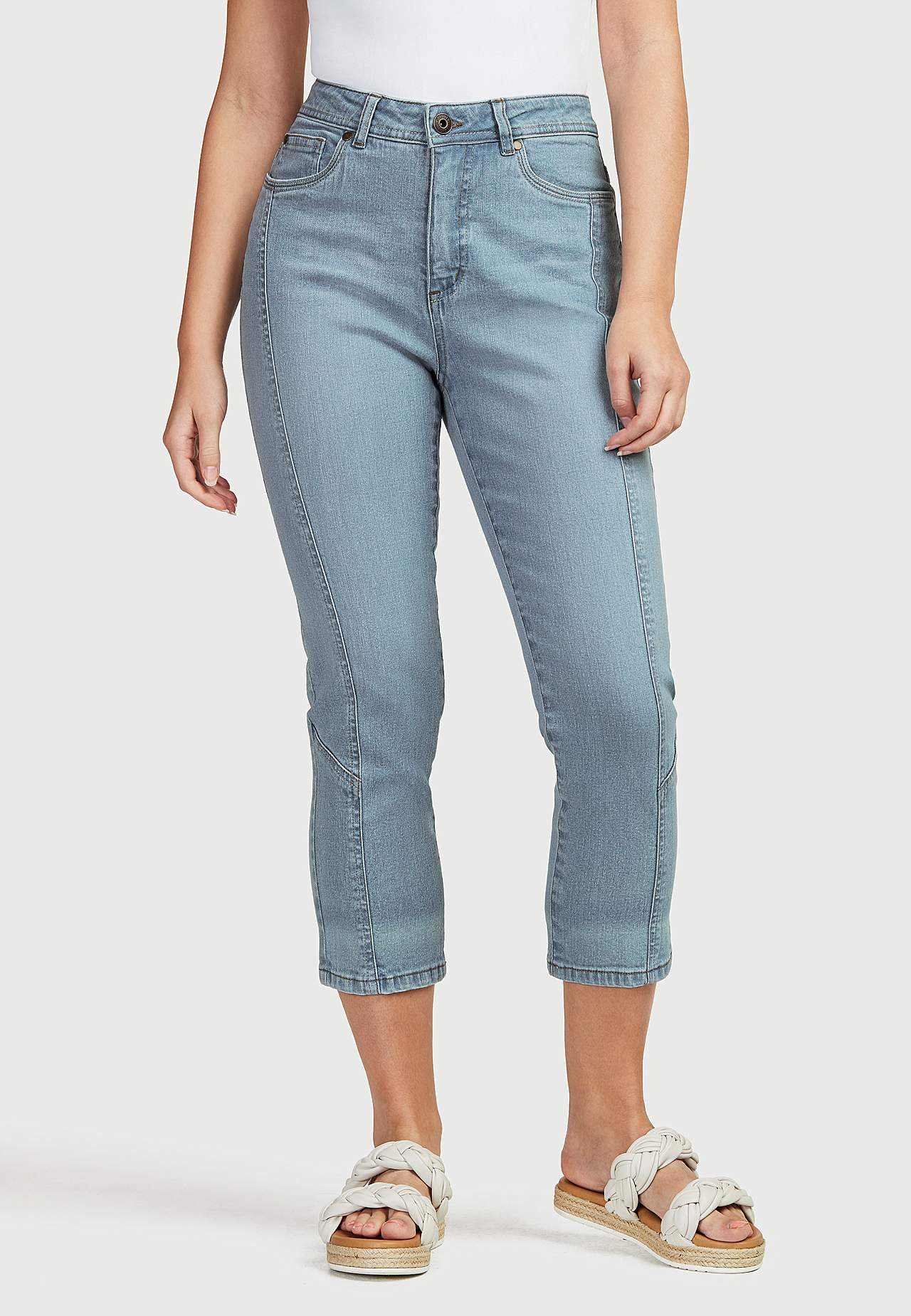 Crop jeans with five-pocket design