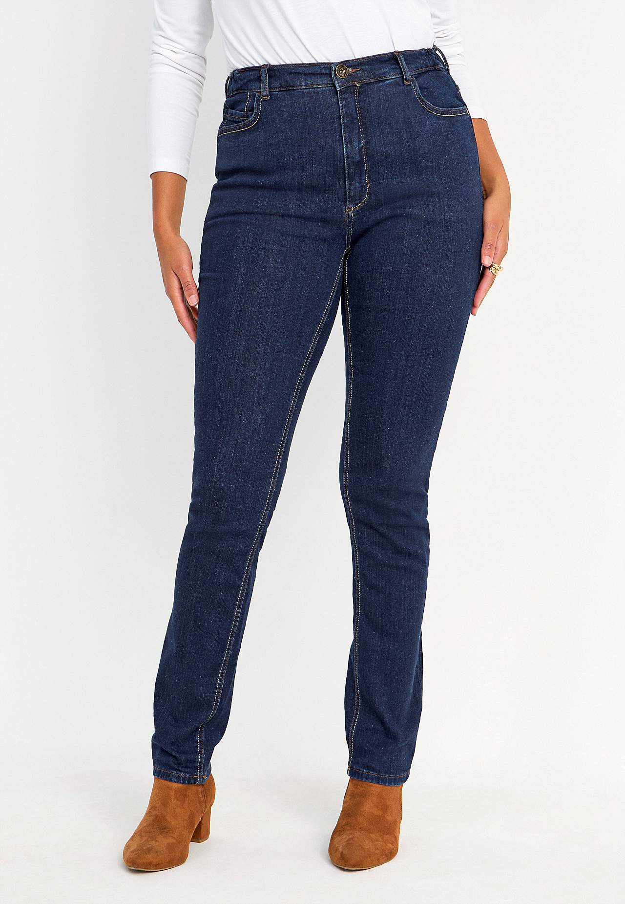 Jeans with elastic at the sides