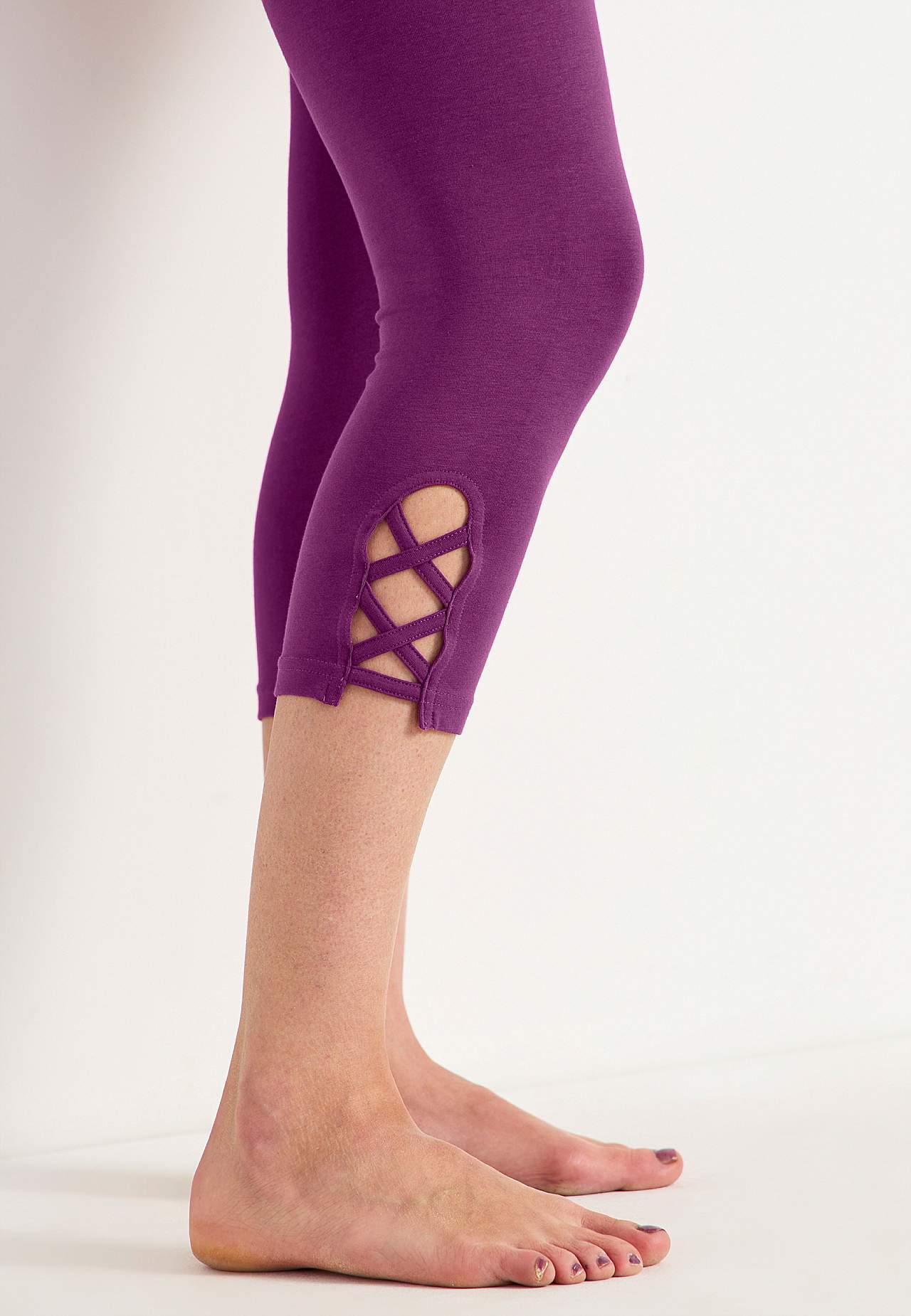 Capri leggings with nice details 2-pack