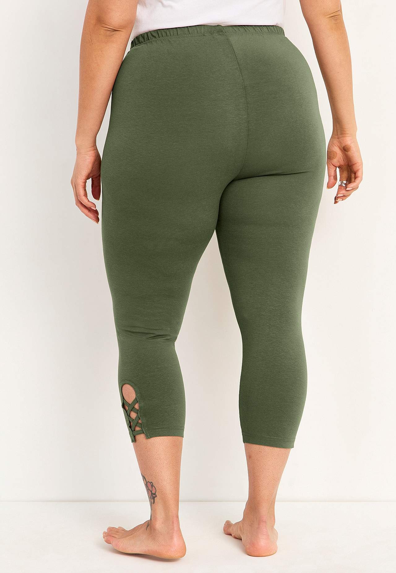 Capri leggings with nice details 2-pack