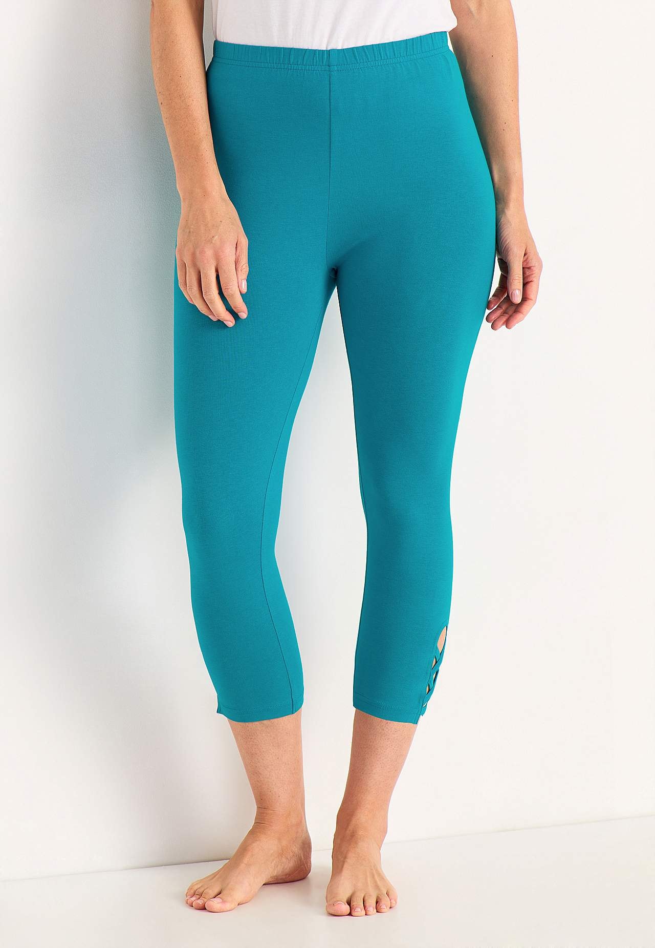 Capri leggings with nice details 2-pack