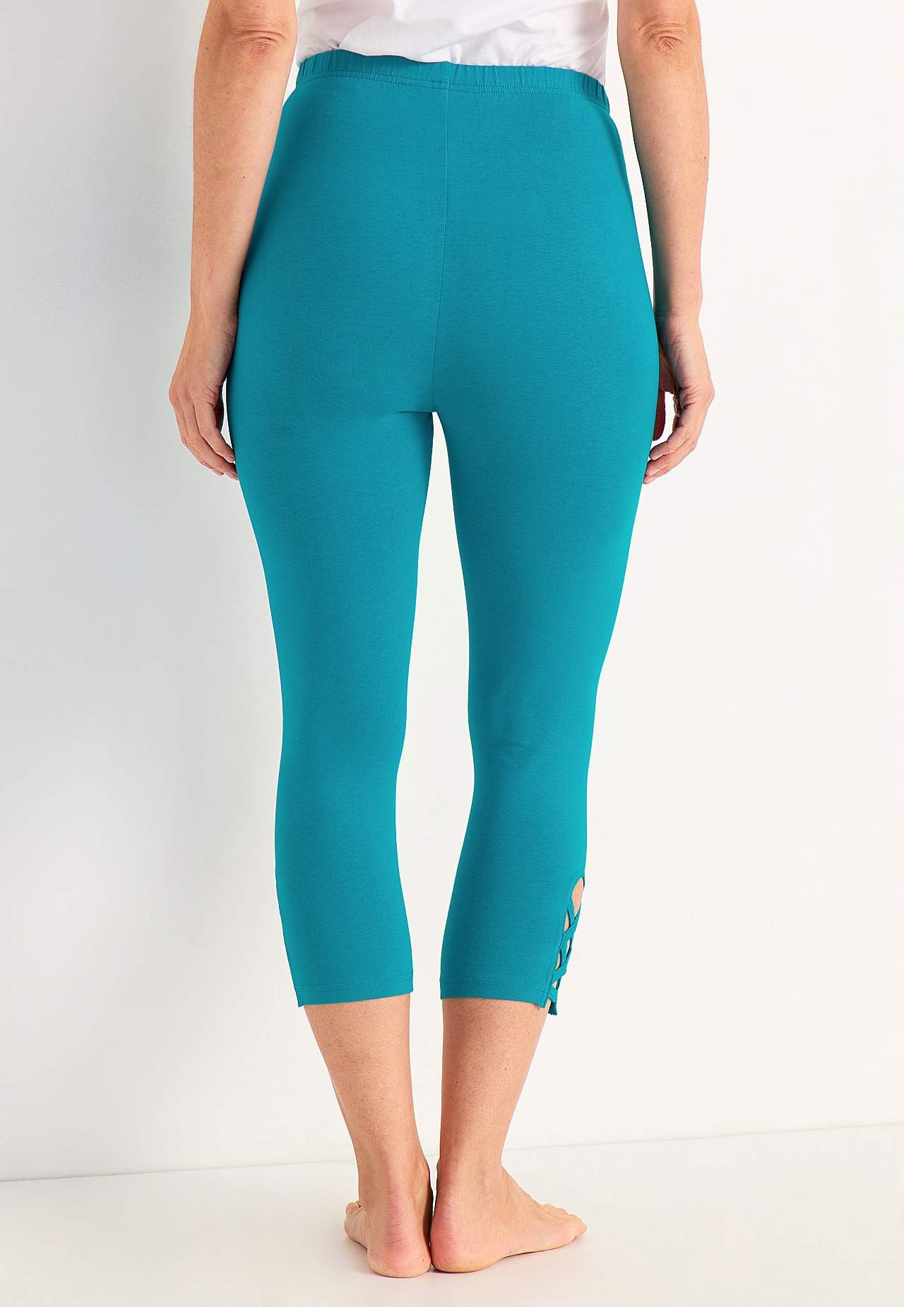 Capri leggings with nice details 2-pack