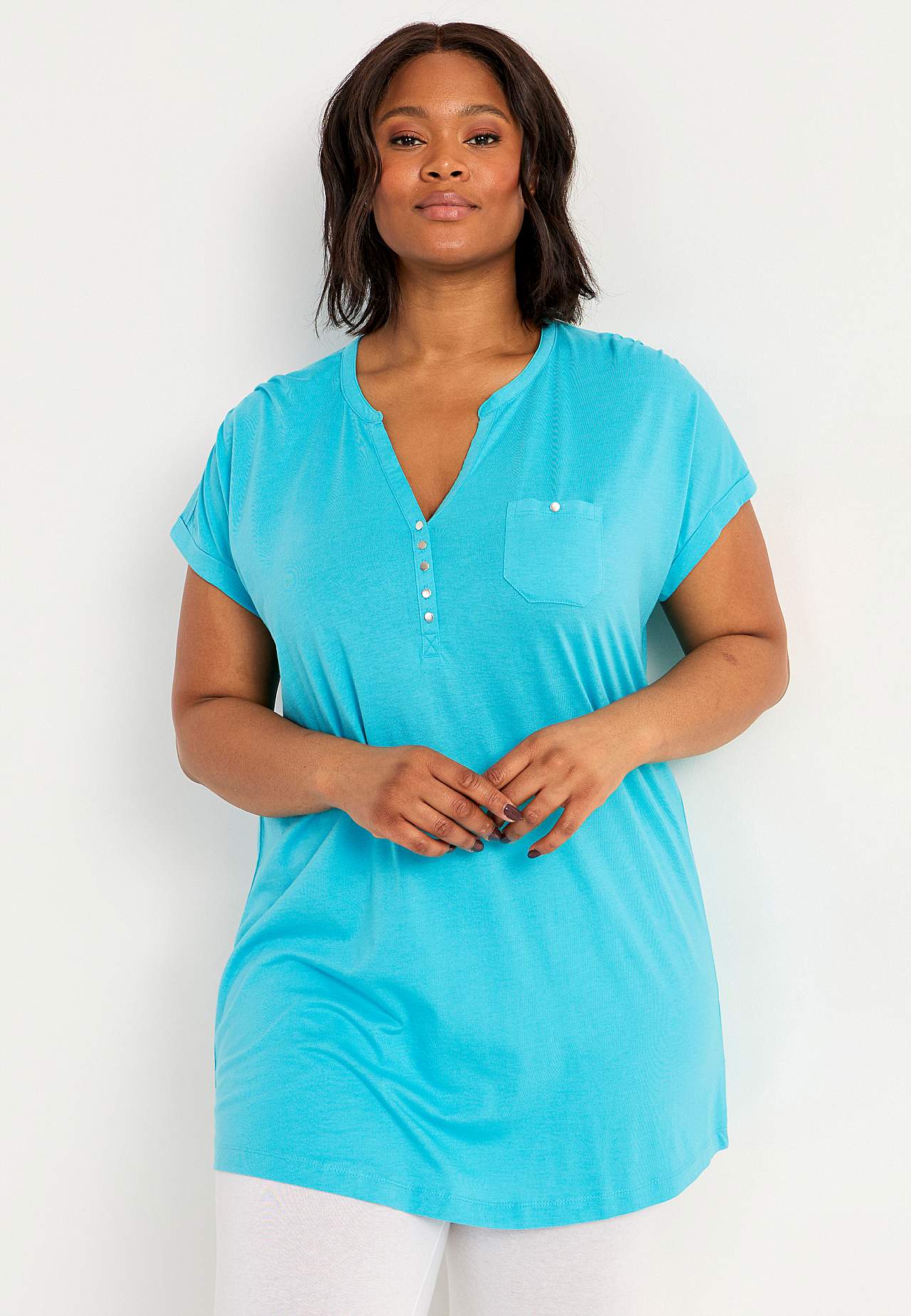 Jersey tuniq with metallic buttons