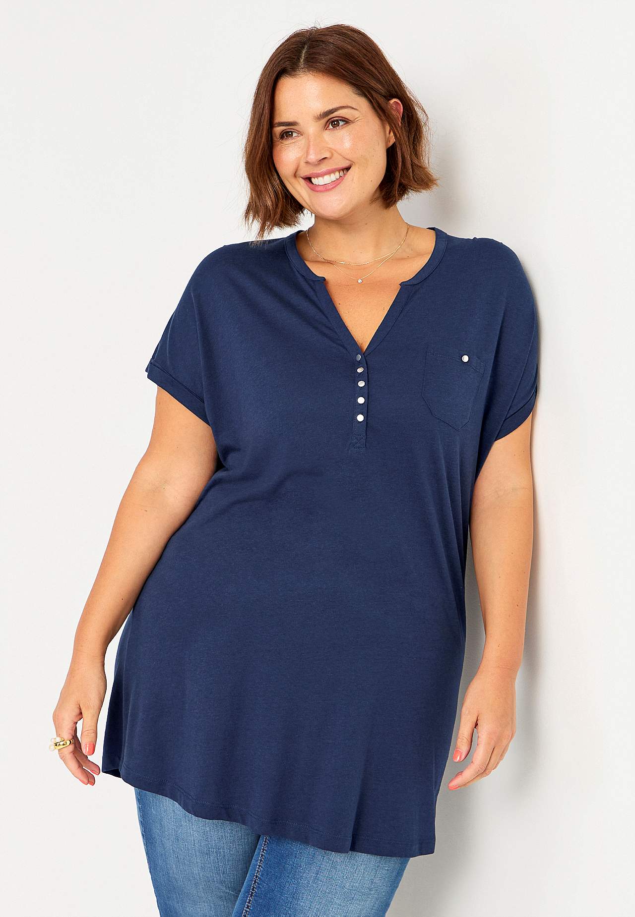 Jersey tuniq with metallic buttons