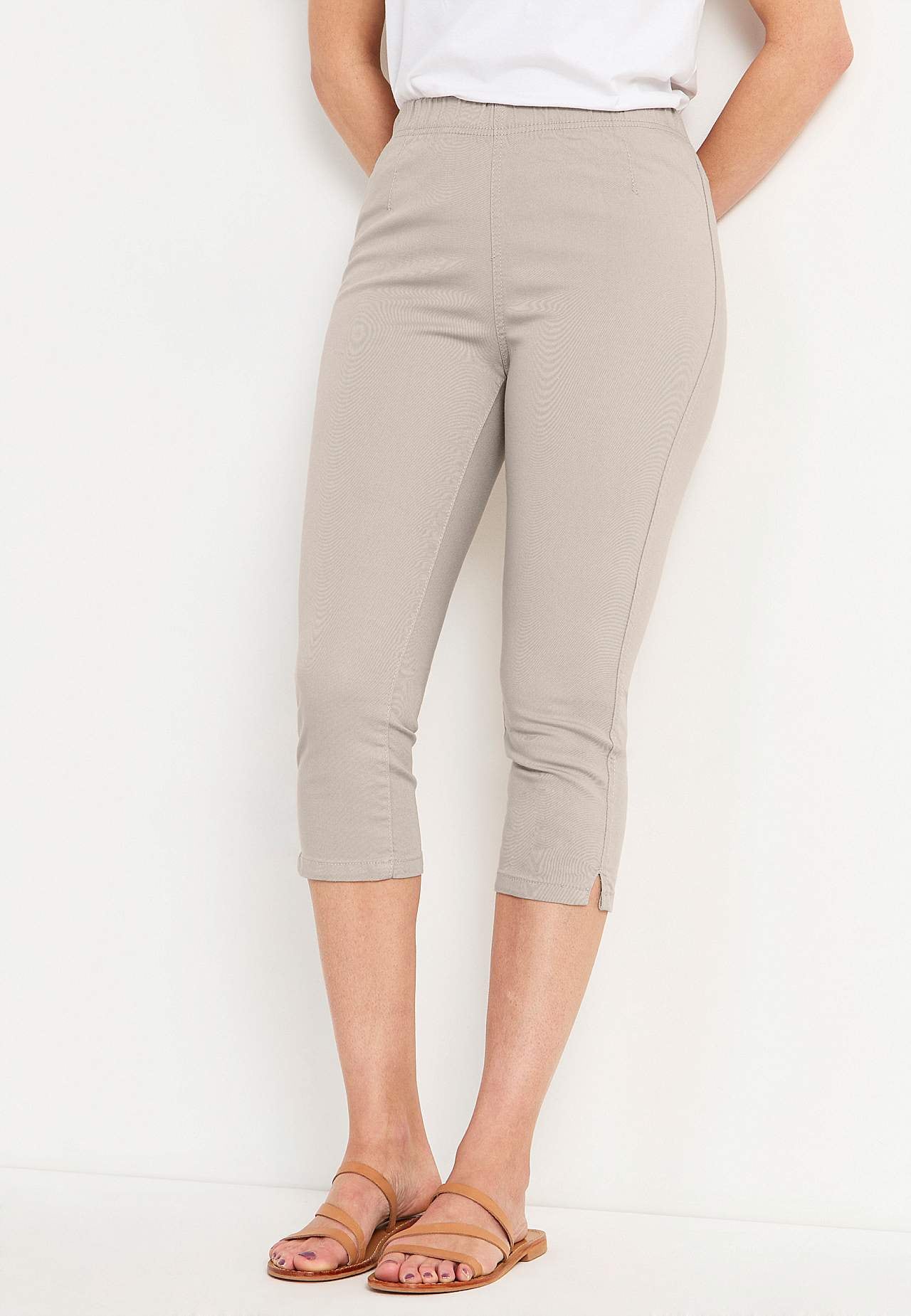 Comfortable capri trousers in cotton twill