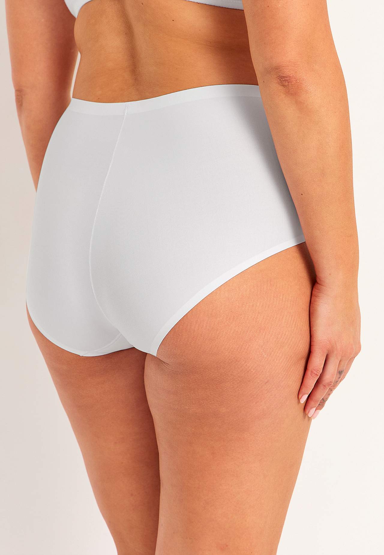 Comfortable women's briefs with high waist Ellie 3-pack