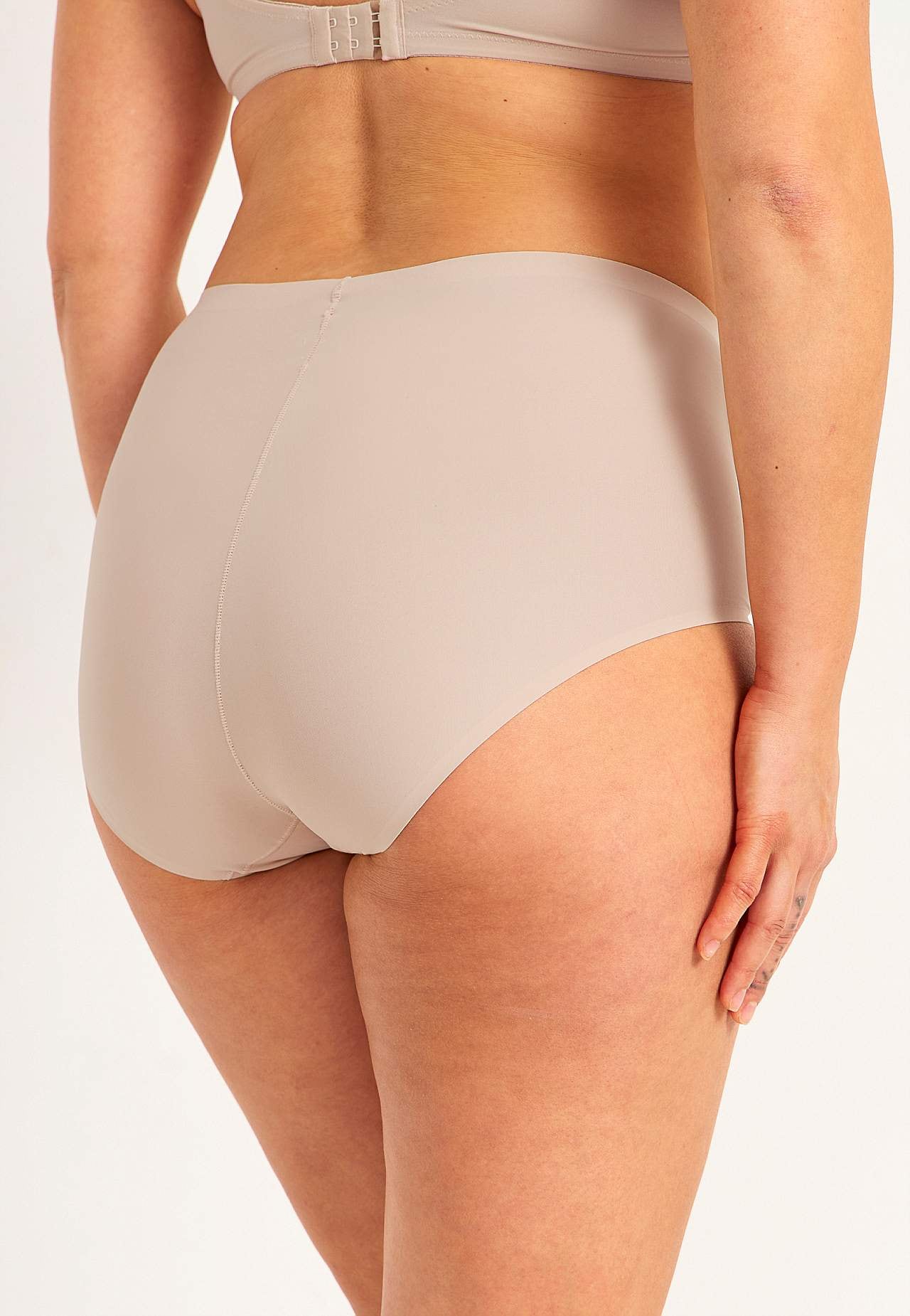 Comfortable women's briefs with high waist Ellie 3-pack