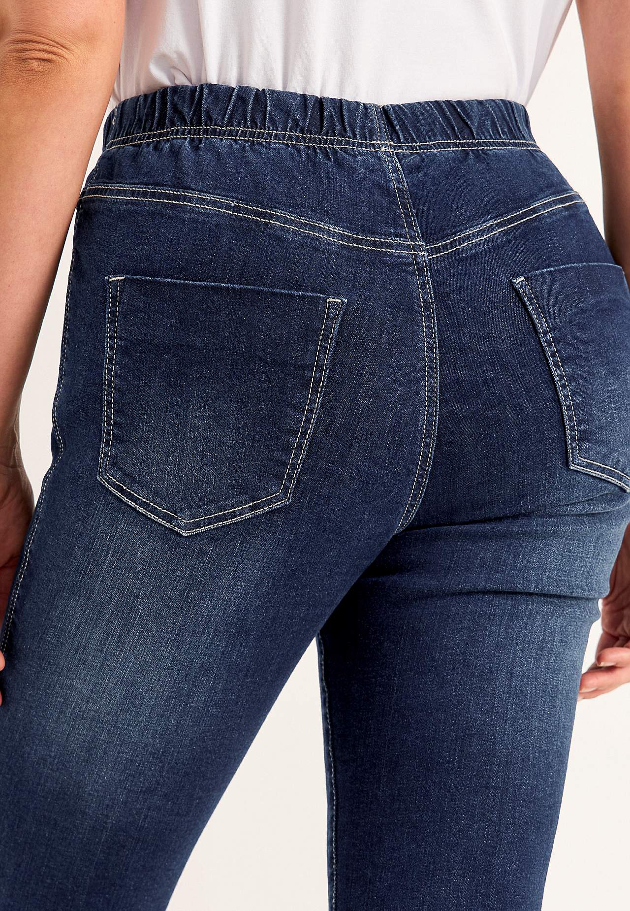 Comfortable capri trousers Caroline