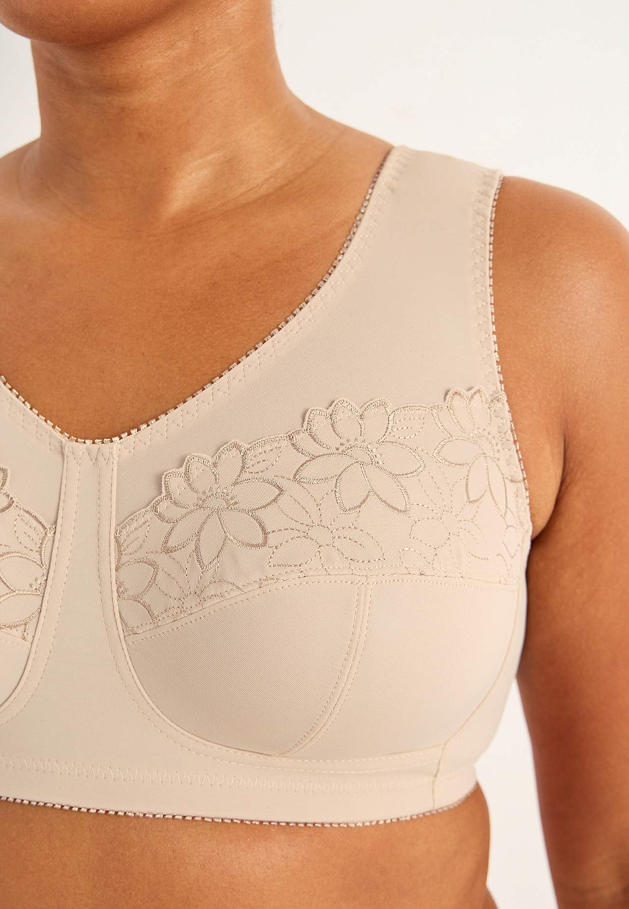 Soft bra with embroidery Lily 2-pack