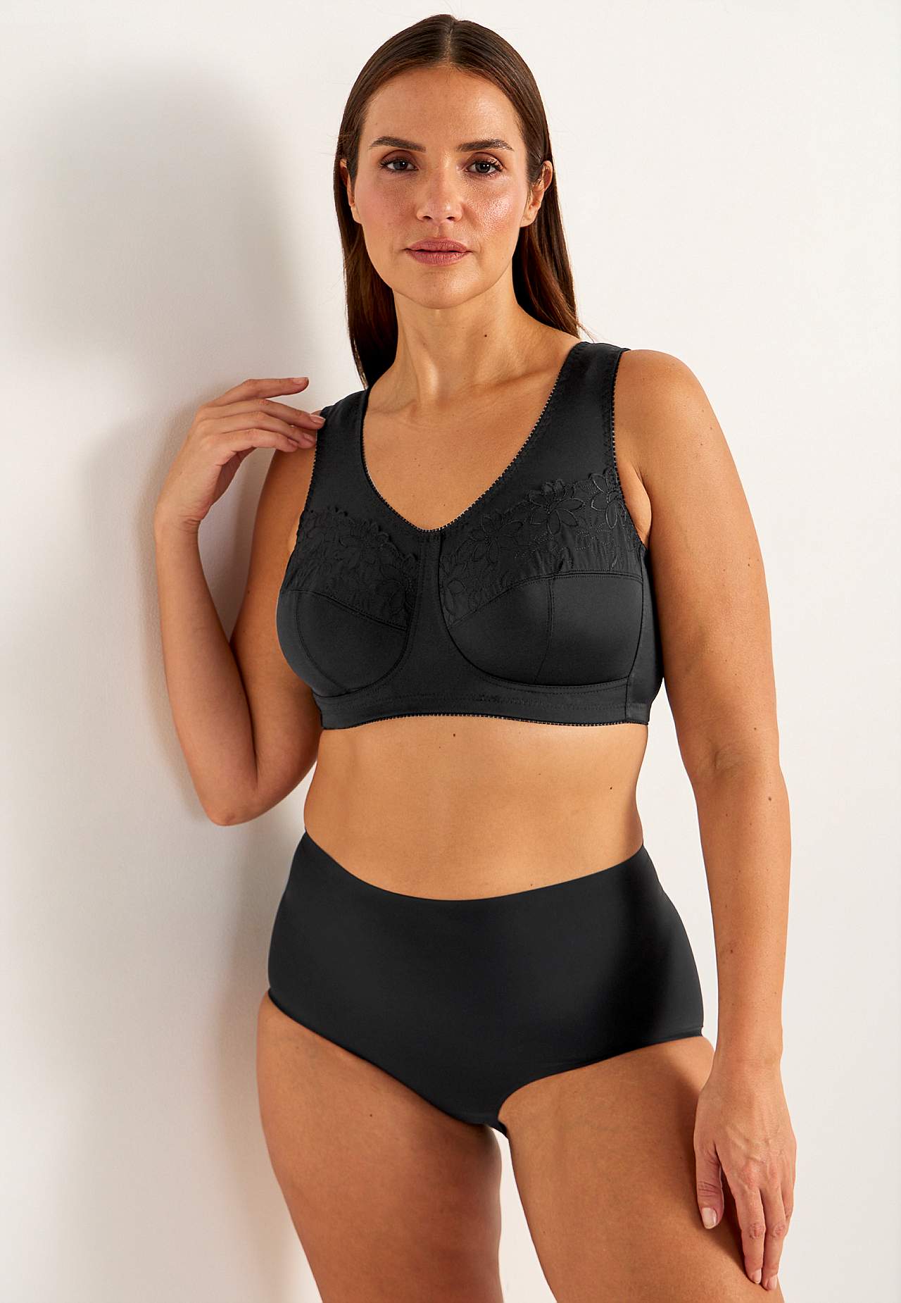 Soft bra with embroidery Lily 2-pack