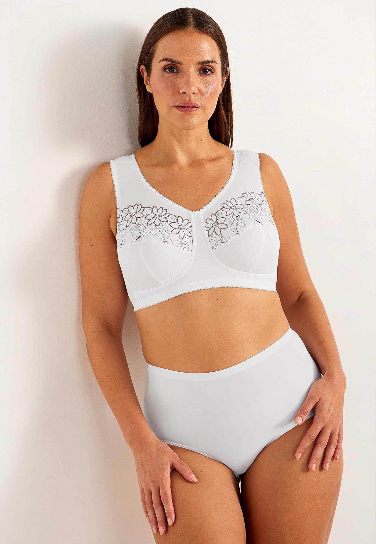 Soft bra with embroidery Lily 2-pack