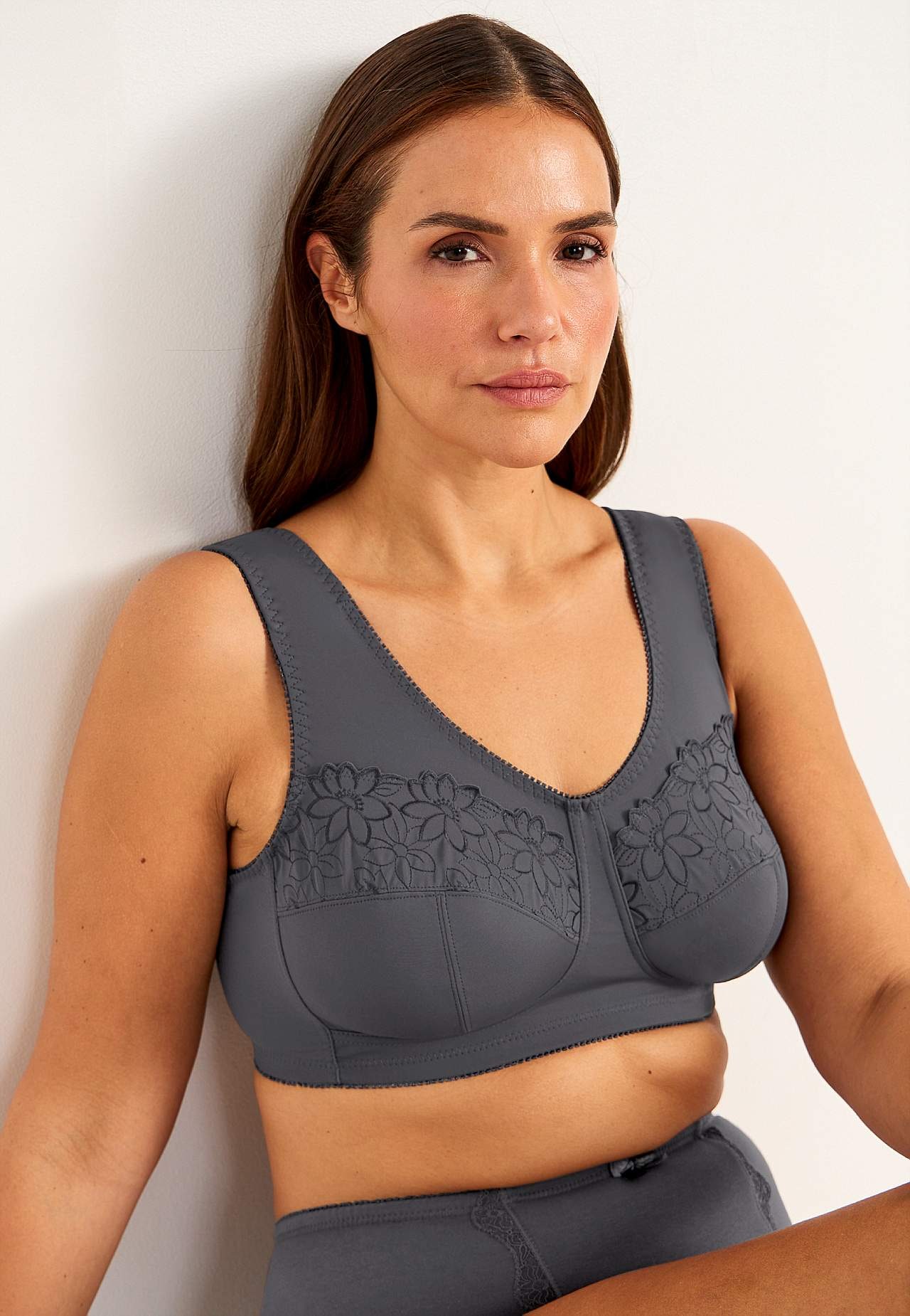 Soft bra with embroidery Lily 2-pack