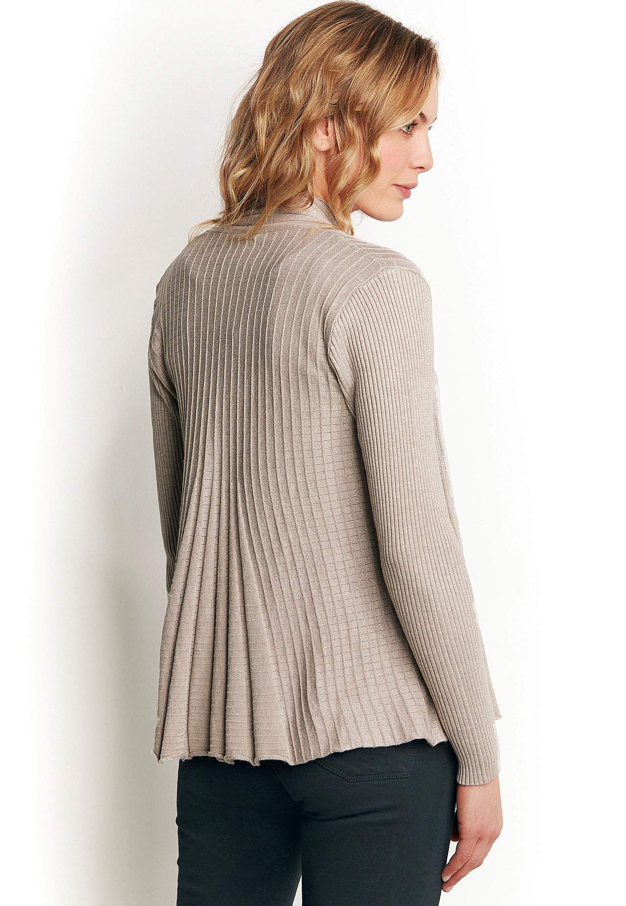 Ribbet, åpen cardigan