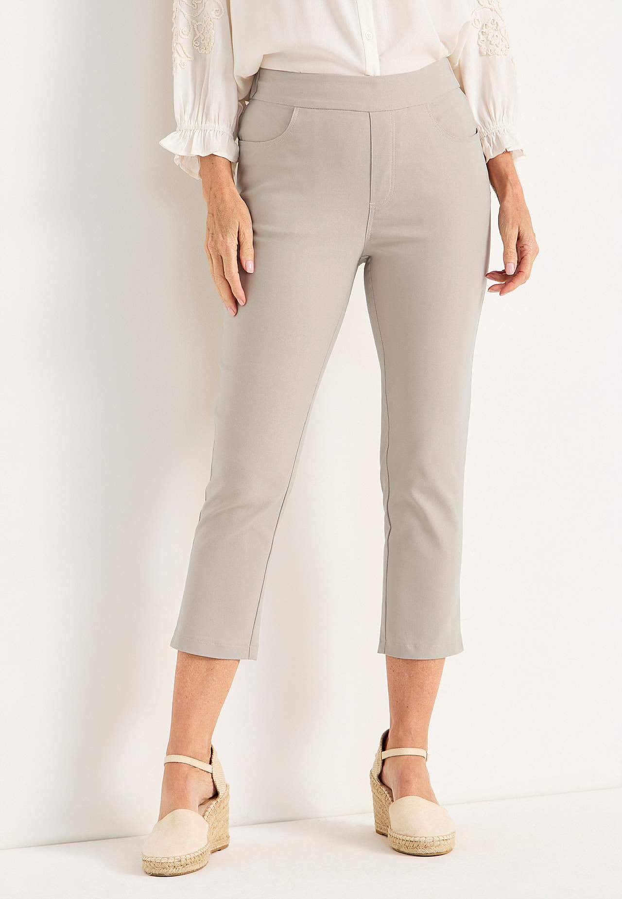 Super comfortable capri trousers