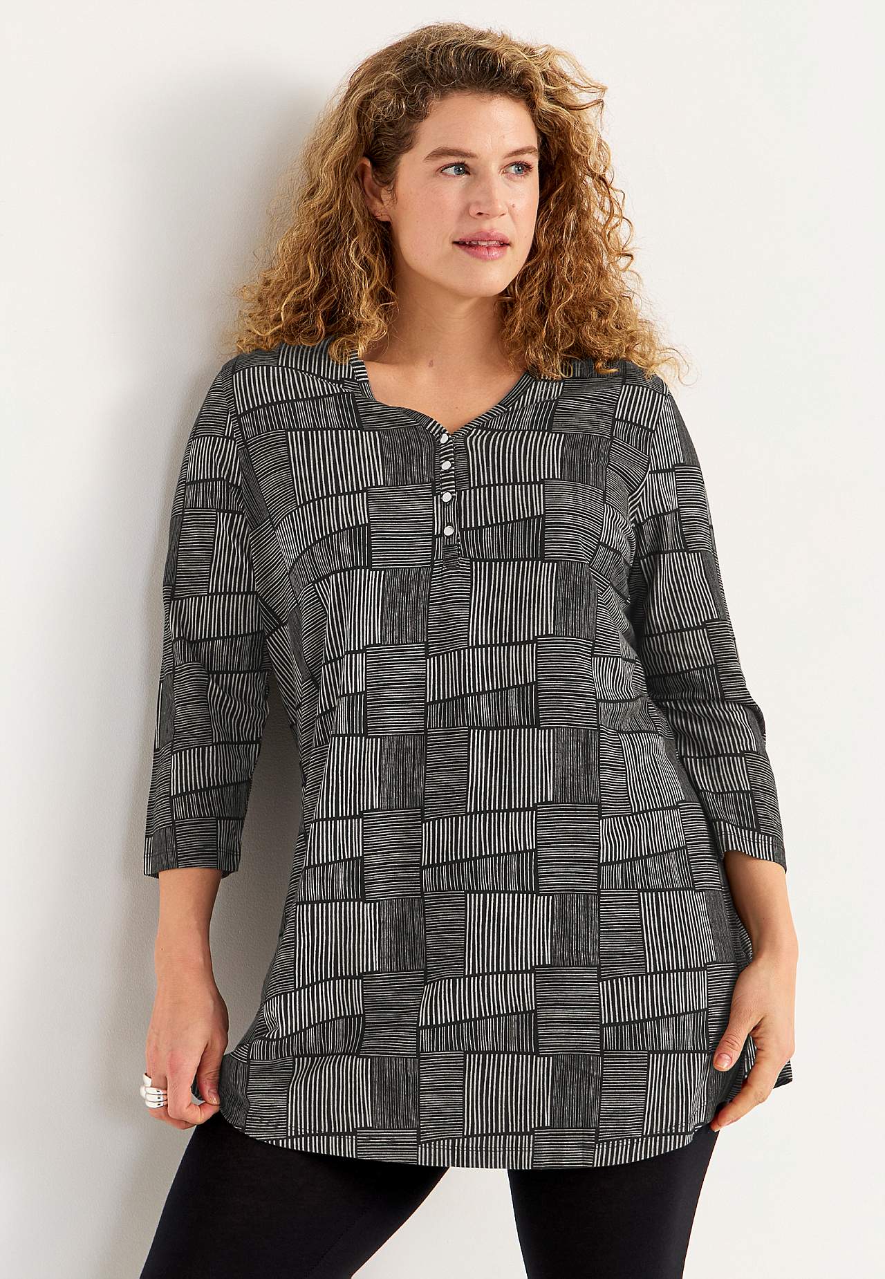 Jersey tuniq with v neckline