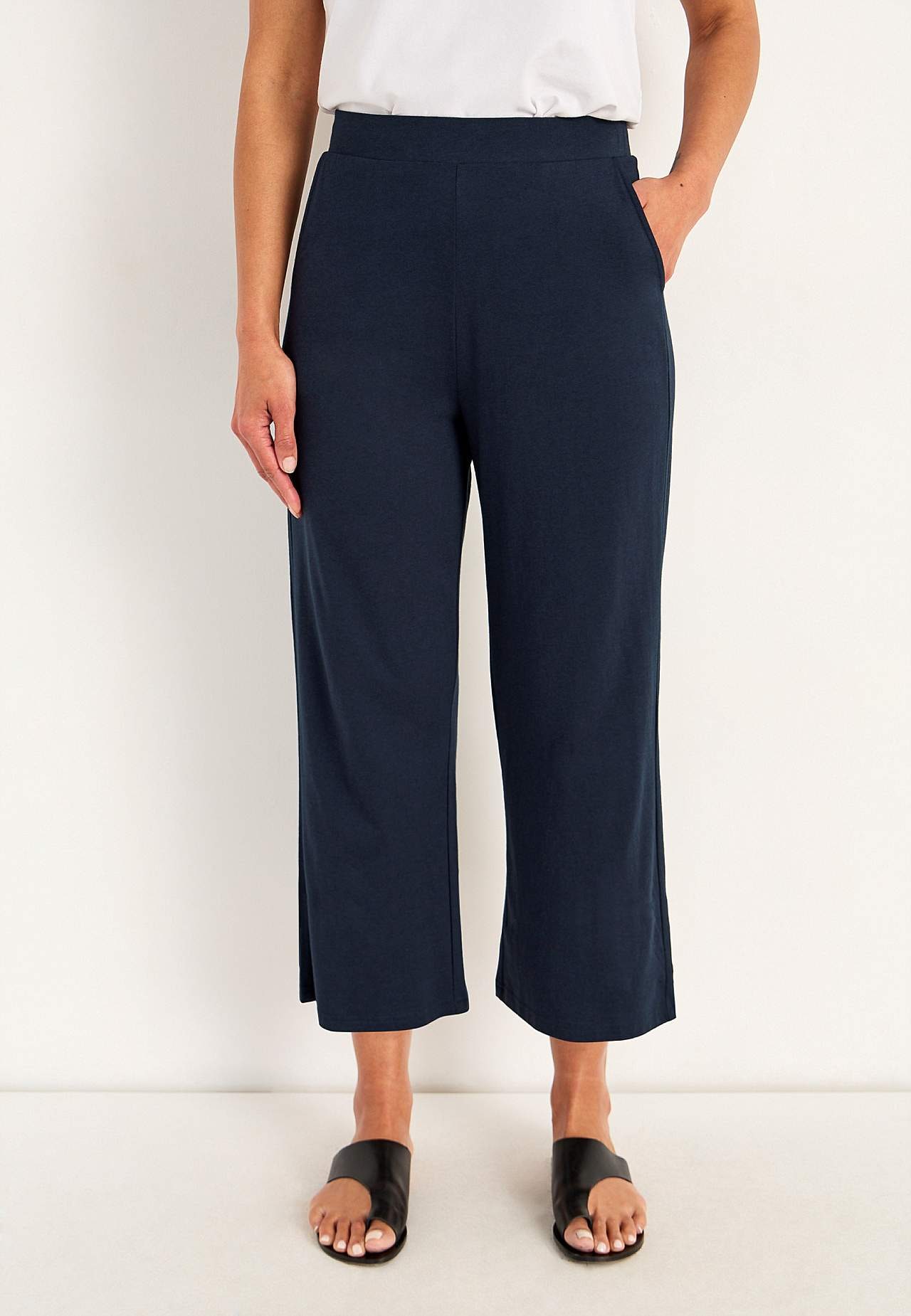 Jersey pants in soft cotton and modal blend