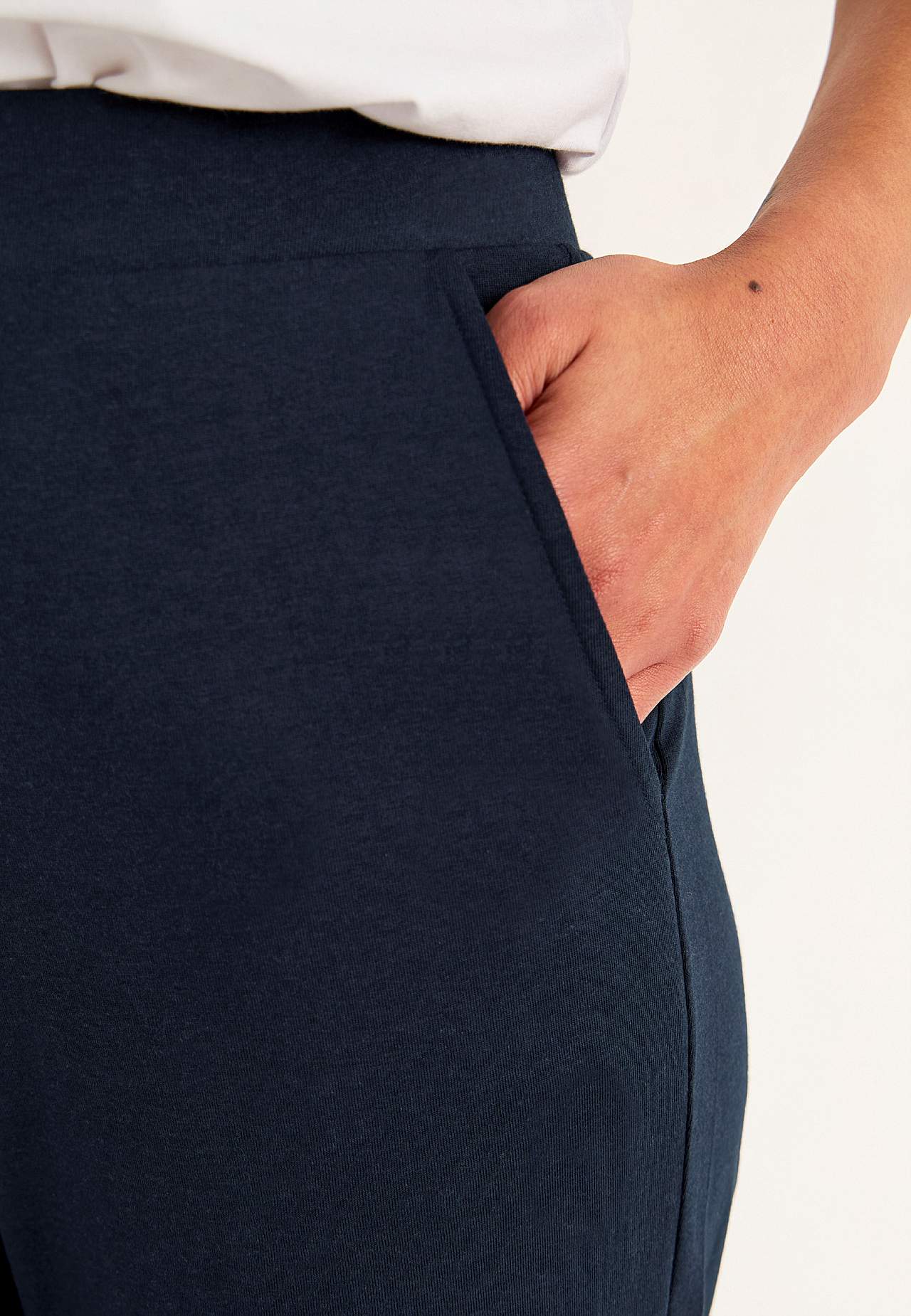 Jersey pants in soft cotton and modal blend